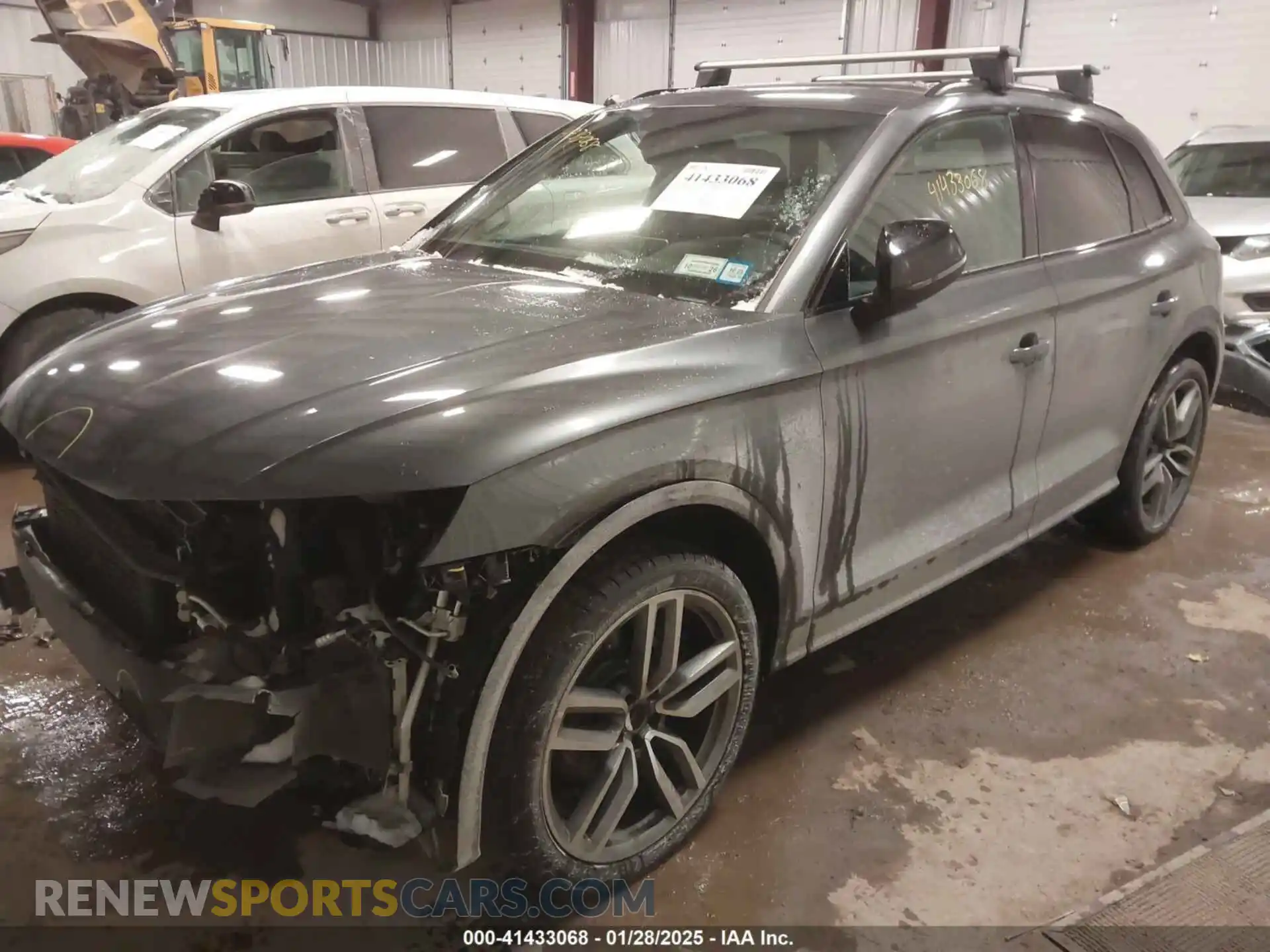 2 Photograph of a damaged car WA1B4AFY1K2097033 AUDI SQ5 2019
