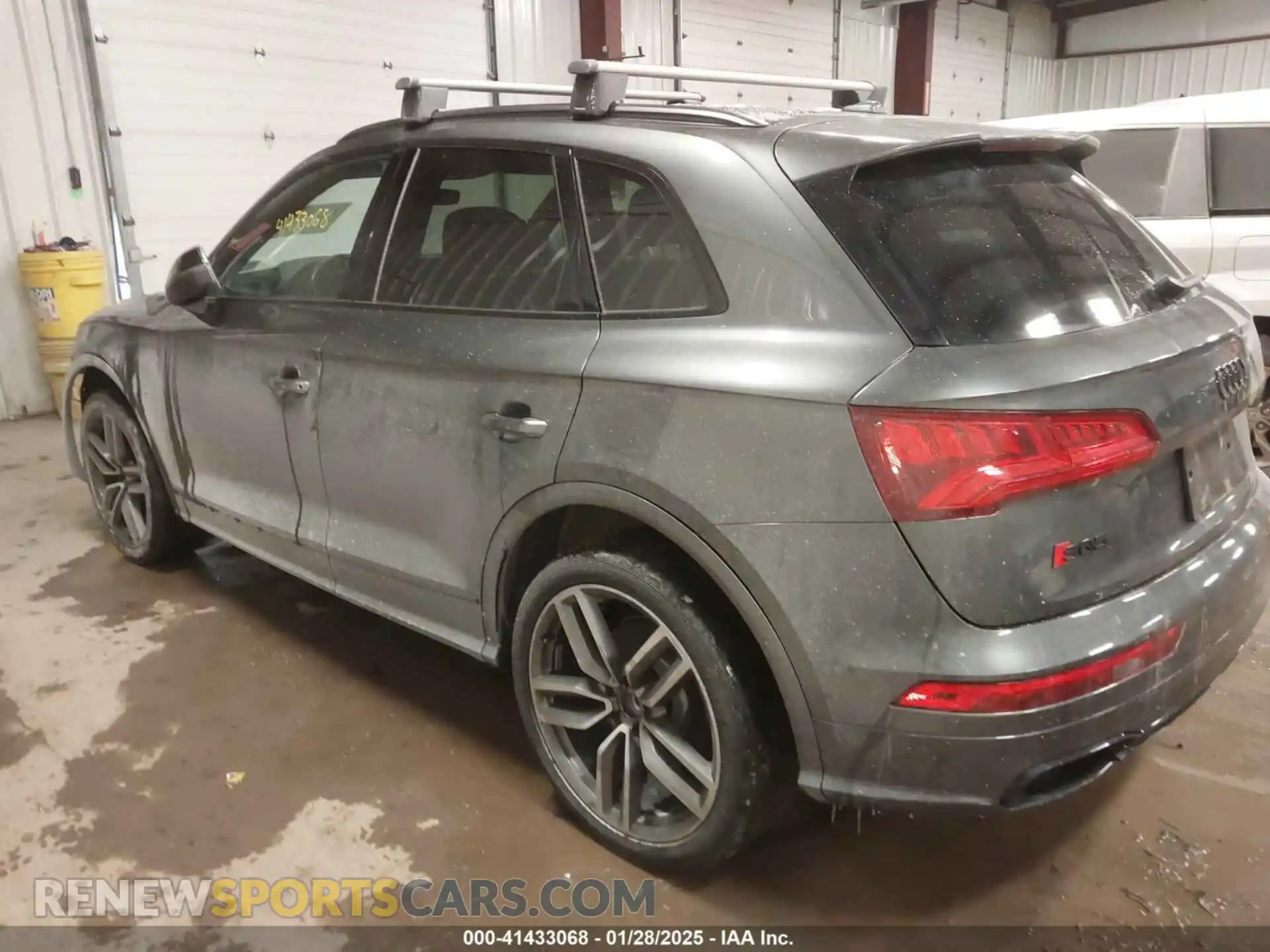 3 Photograph of a damaged car WA1B4AFY1K2097033 AUDI SQ5 2019