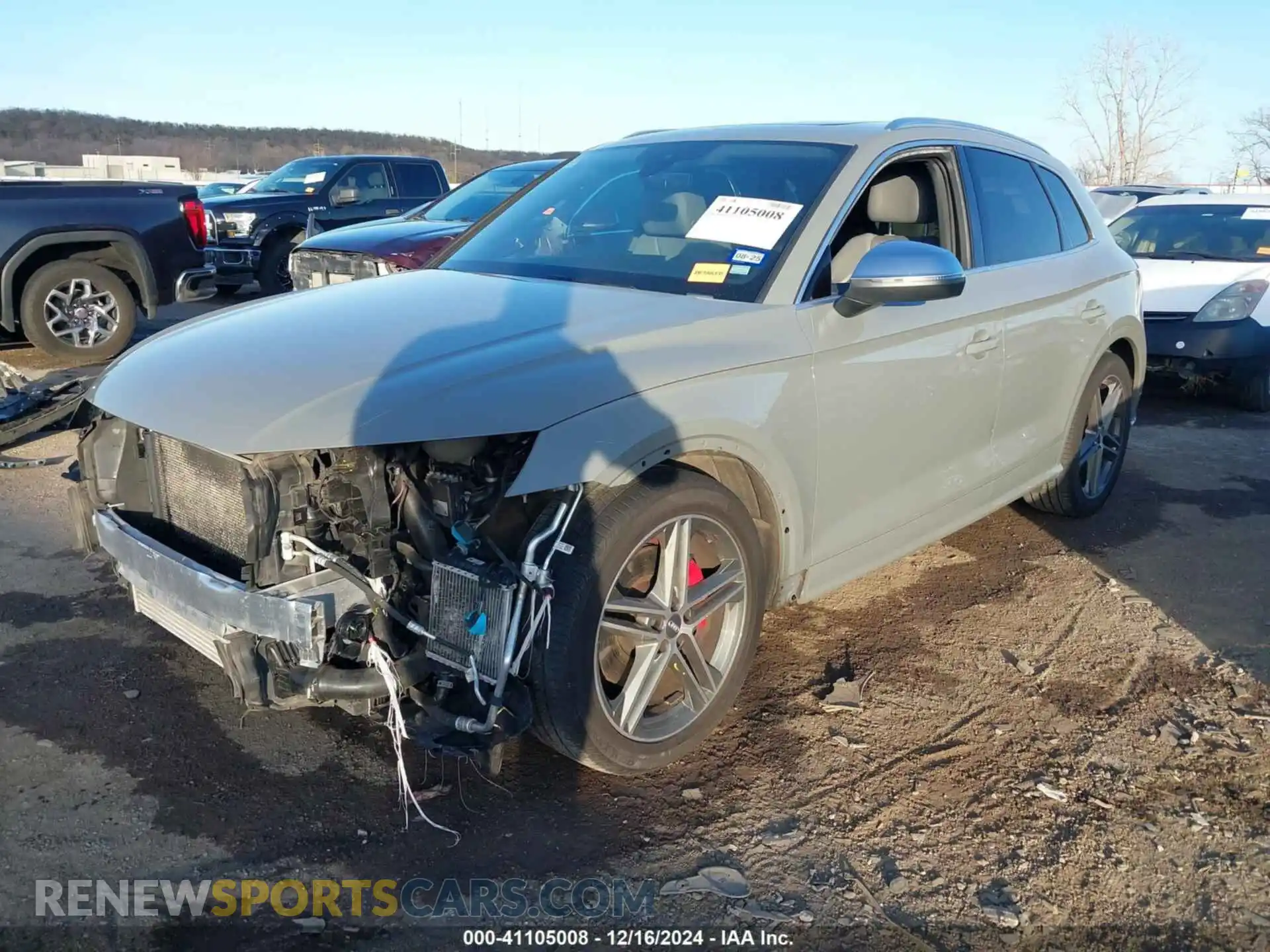 2 Photograph of a damaged car WA1B4AFY3K2002942 AUDI SQ5 2019