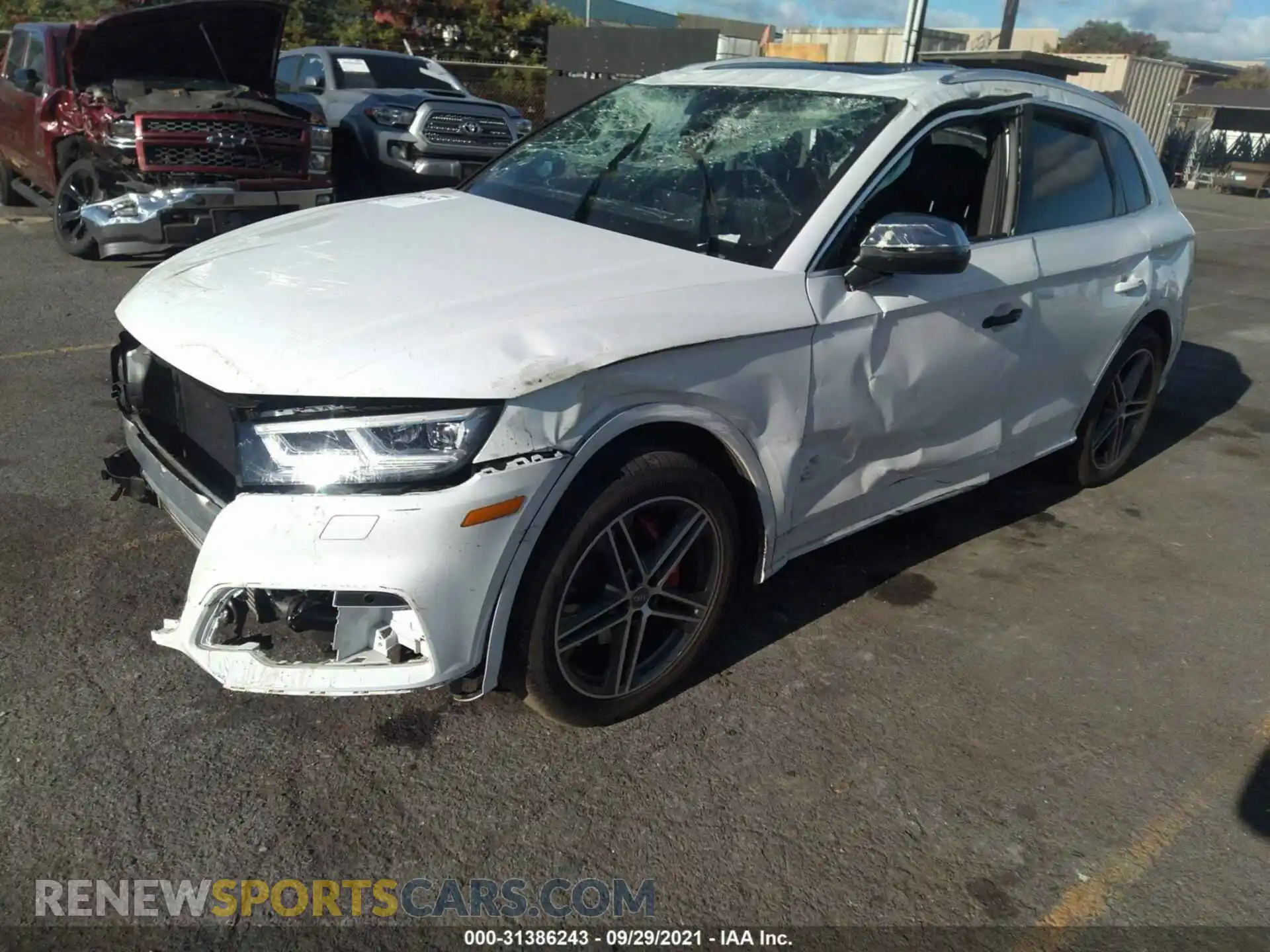 2 Photograph of a damaged car WA1B4AFY3K2112762 AUDI SQ5 2019