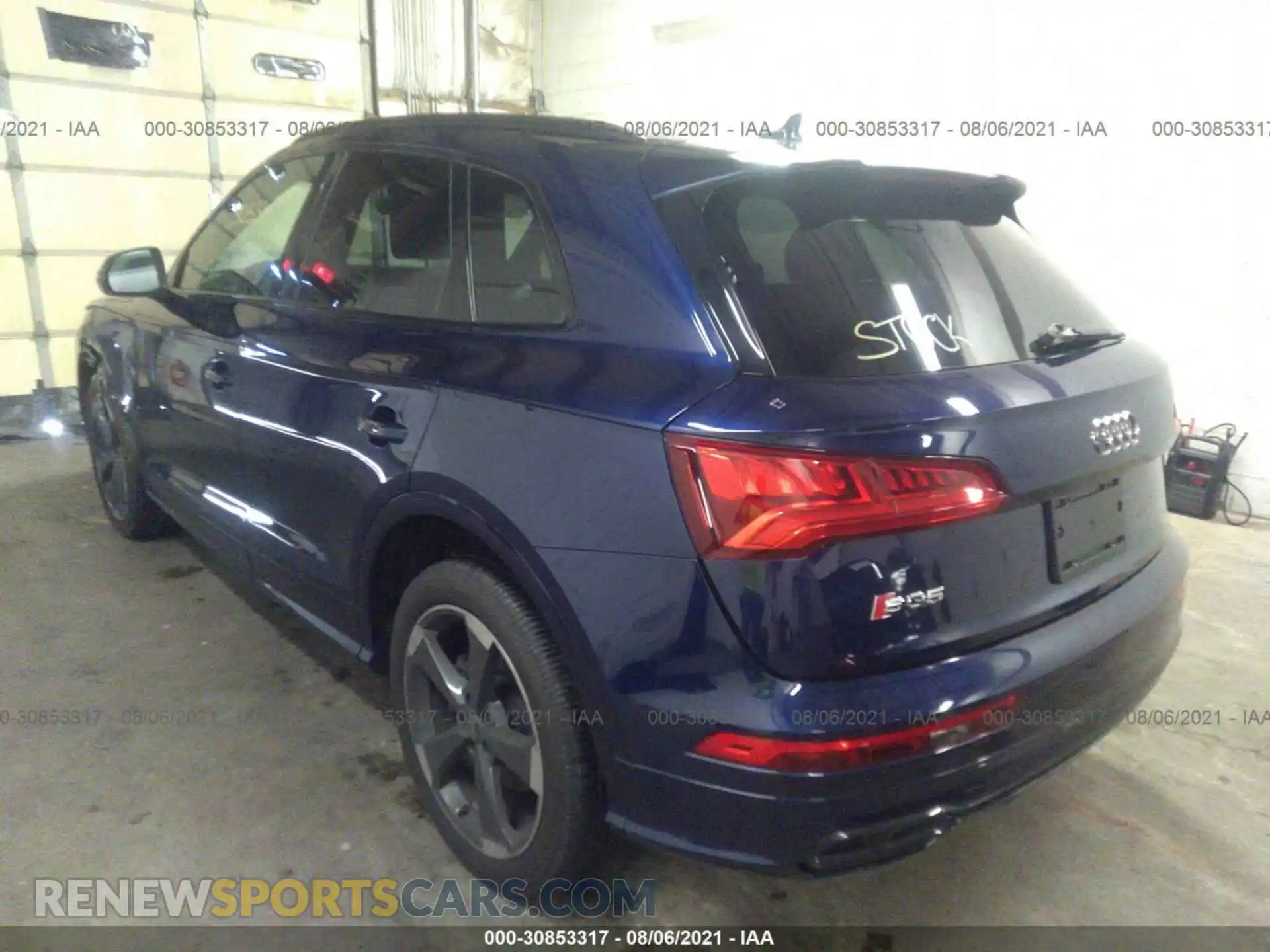 3 Photograph of a damaged car WA1B4AFY5K2055836 AUDI SQ5 2019