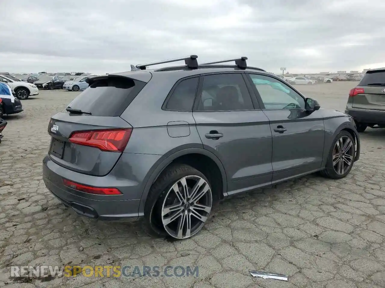 3 Photograph of a damaged car WA1B4AFY0L2068513 AUDI SQ5 2020