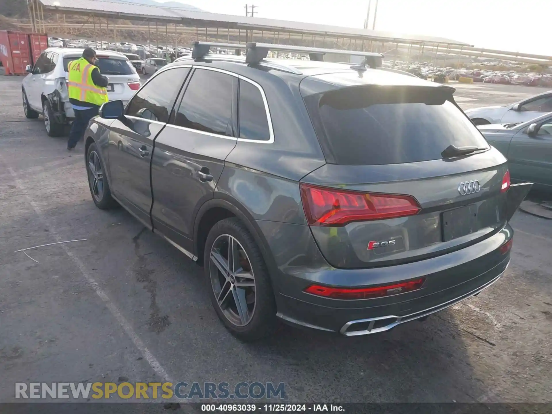 3 Photograph of a damaged car WA1B4AFY4L2122718 AUDI SQ5 2020