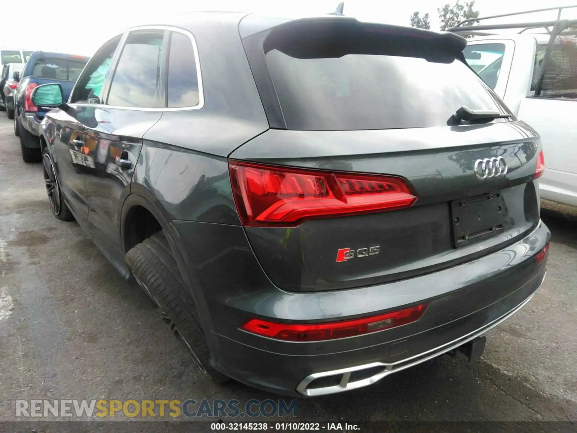 3 Фотография поврежденного автомобиля WA1B4AFY5L2010283 AUDI SQ5 2020