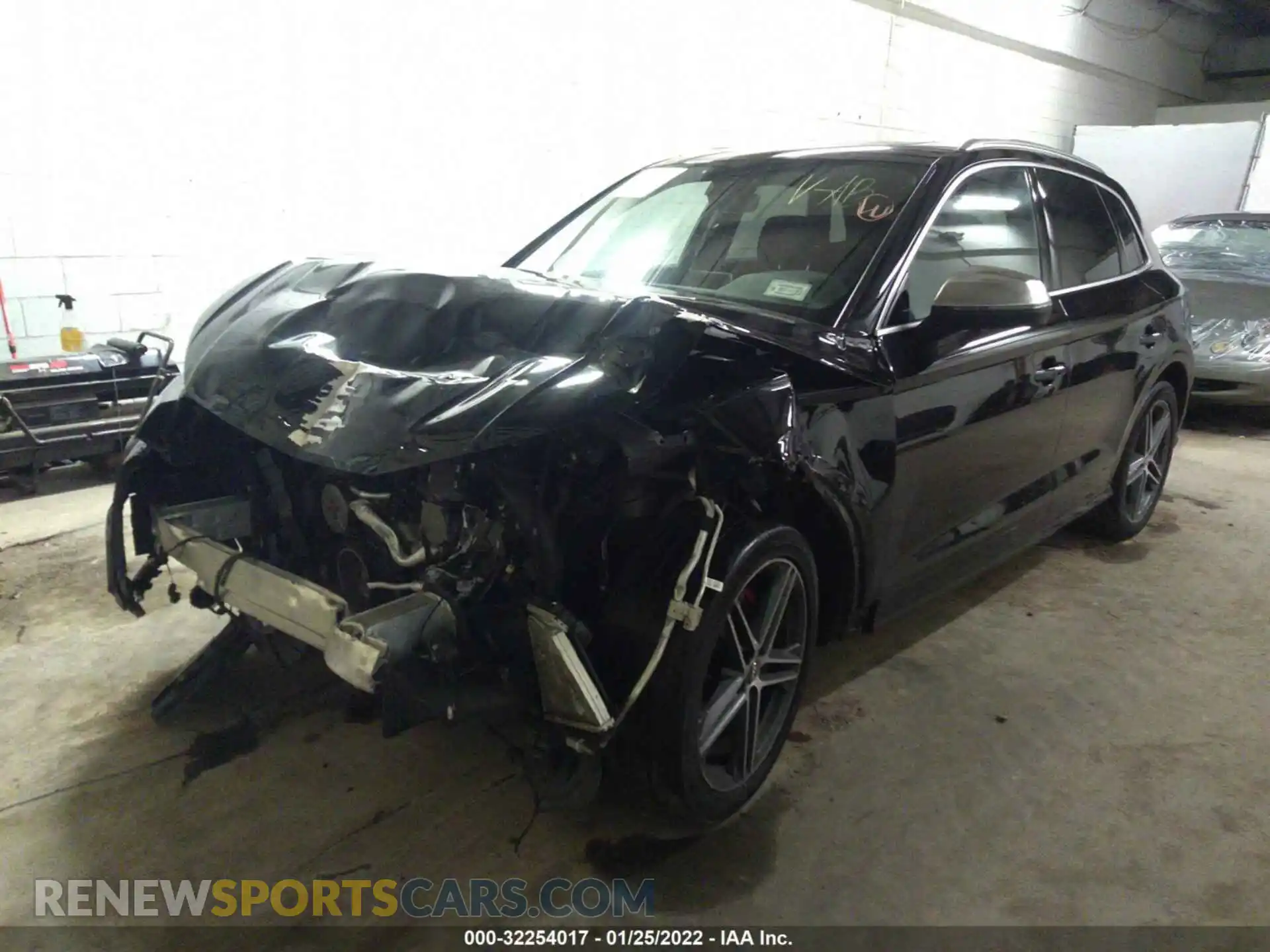 2 Photograph of a damaged car WA1B4AFY7L2072574 AUDI SQ5 2020