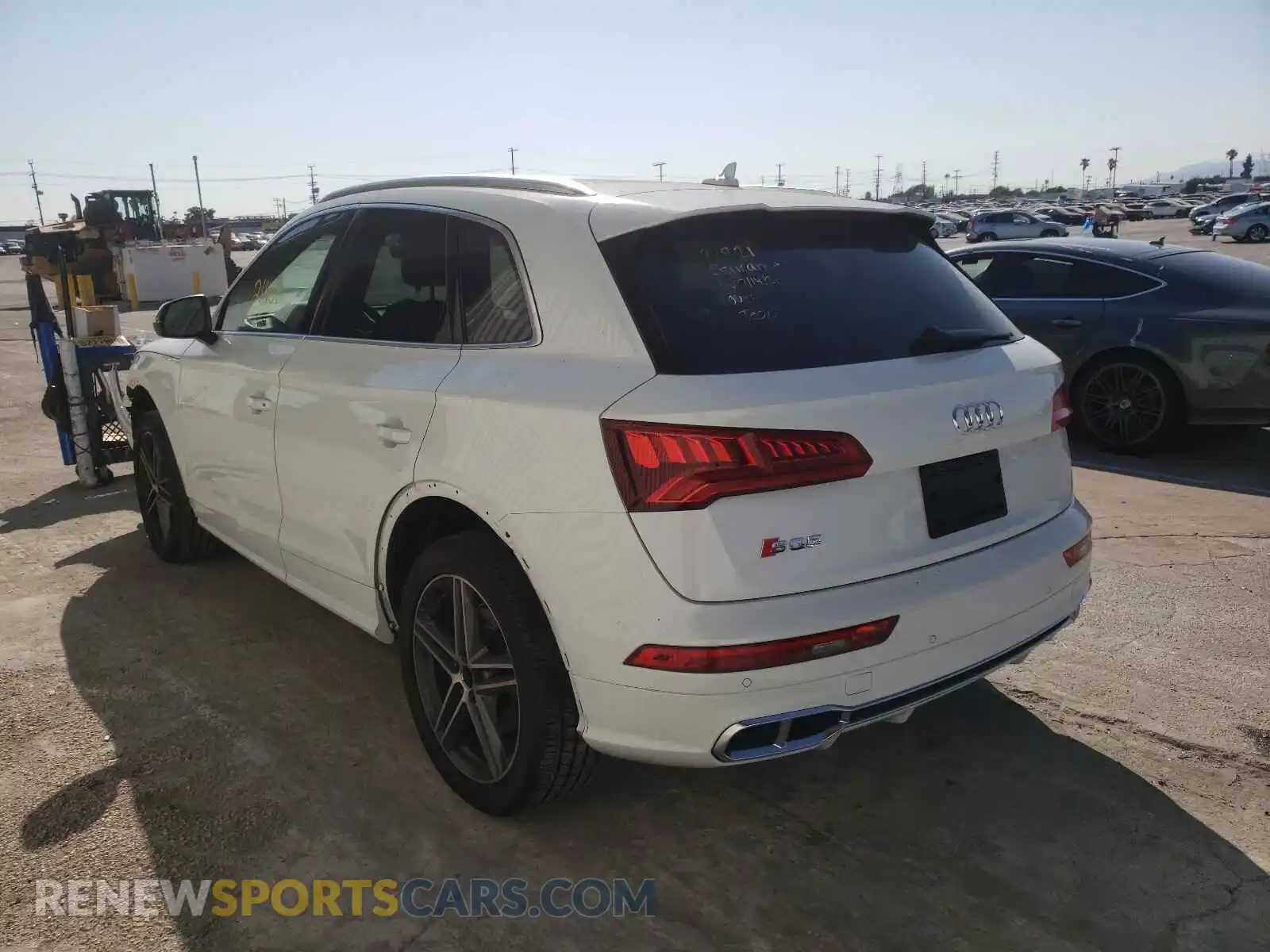 3 Photograph of a damaged car WA1B4AFY8L2027241 AUDI SQ5 2020