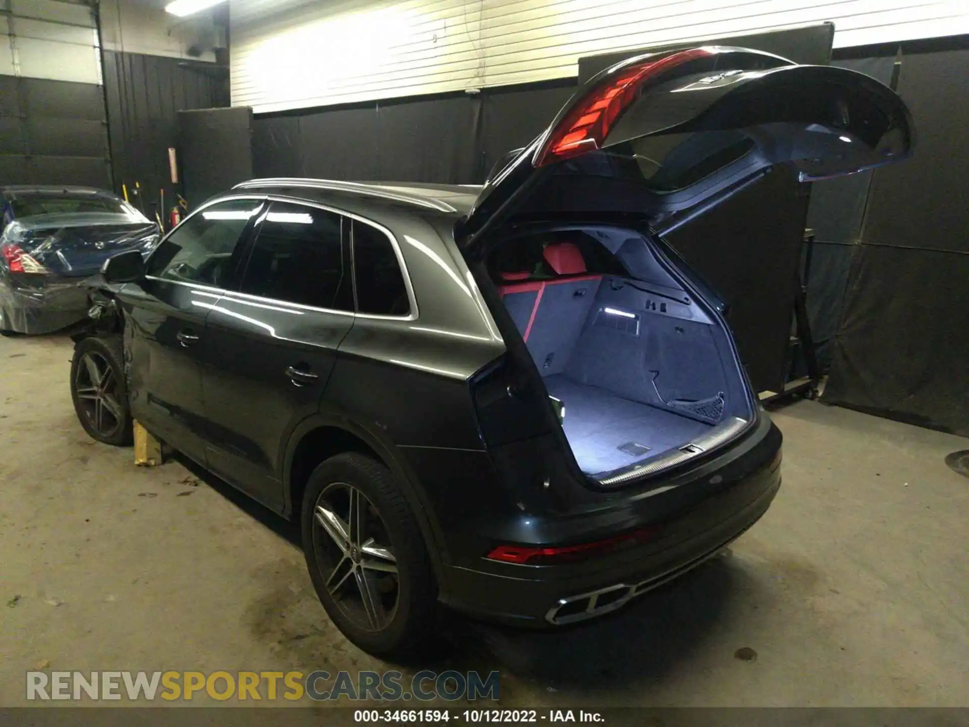 3 Photograph of a damaged car WA1C4AFY8L2092238 AUDI SQ5 2020