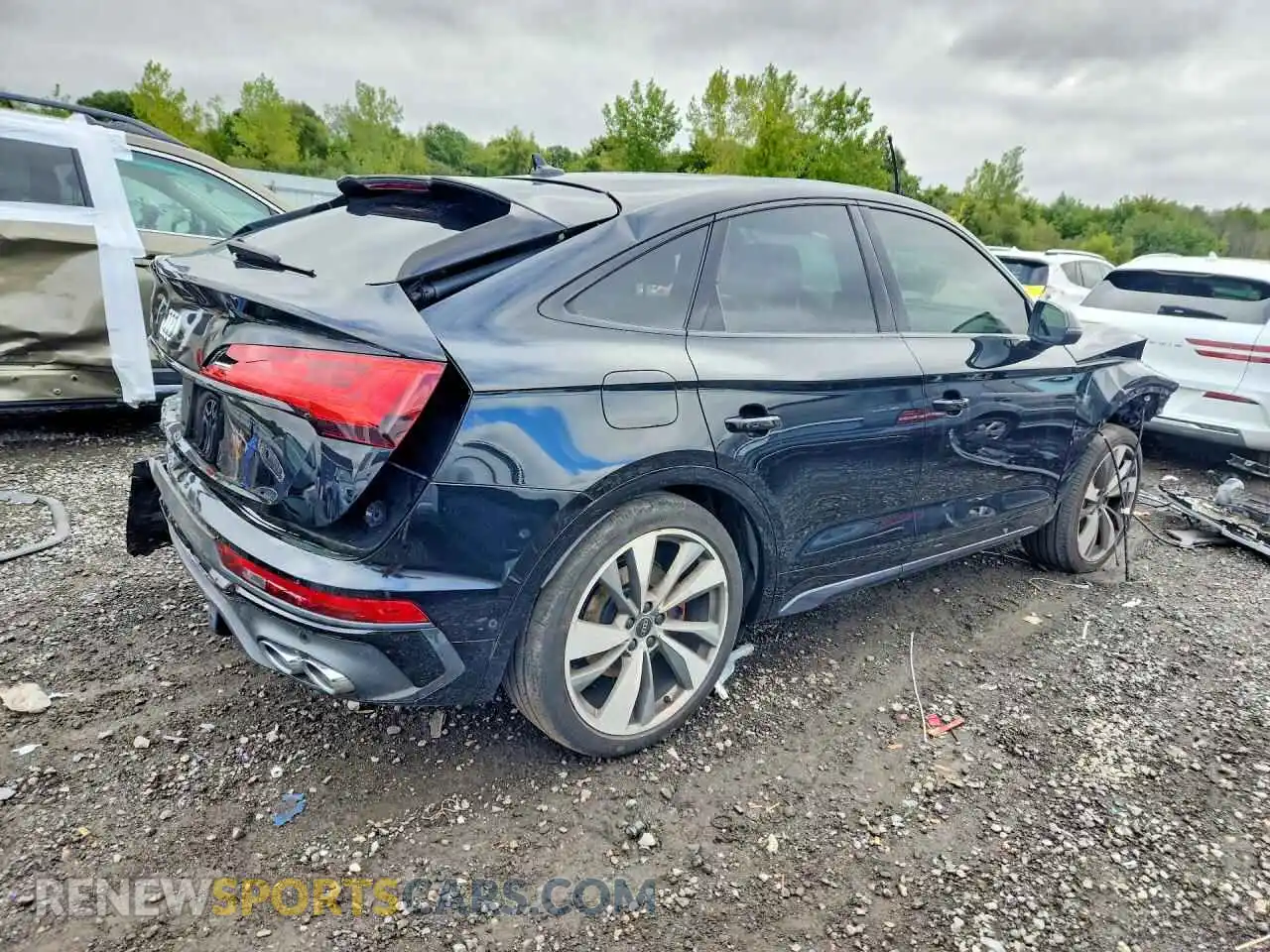 3 Photograph of a damaged car WA134BFY1M2069424 AUDI SQ5 2021