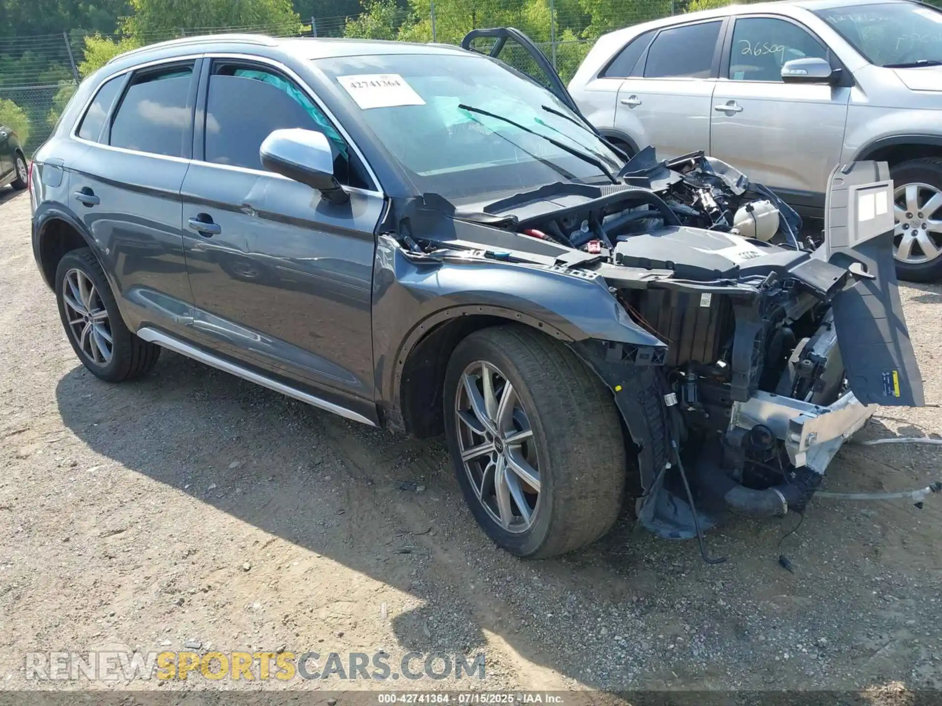 1 Photograph of a damaged car WA1A4AFY3M2009758 AUDI SQ5 2021