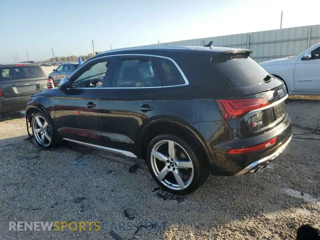 2 Photograph of a damaged car WA1A4AFY5M2068939 AUDI SQ5 2021