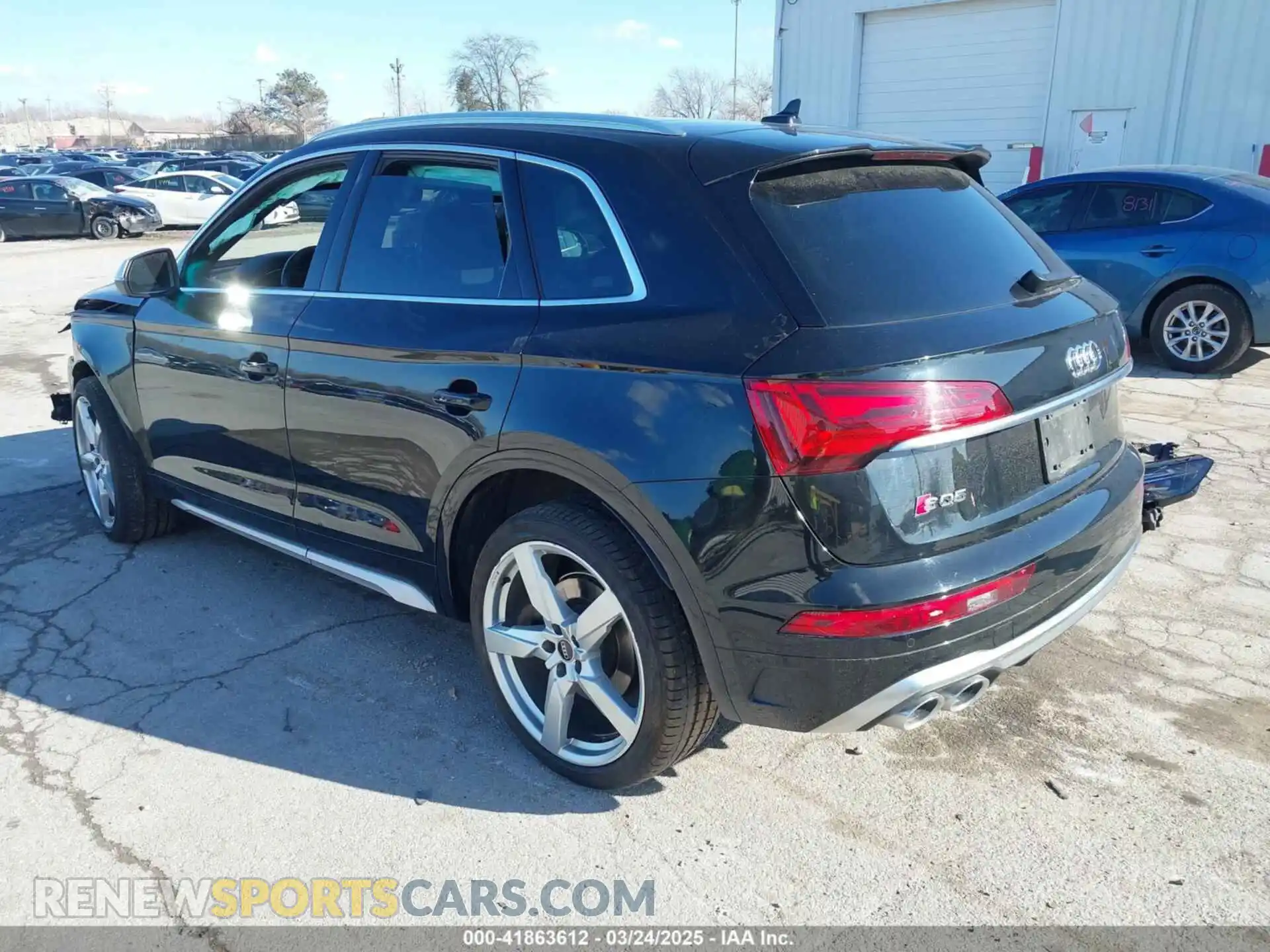 3 Photograph of a damaged car WA1B4AFY0M2042365 AUDI SQ5 2021