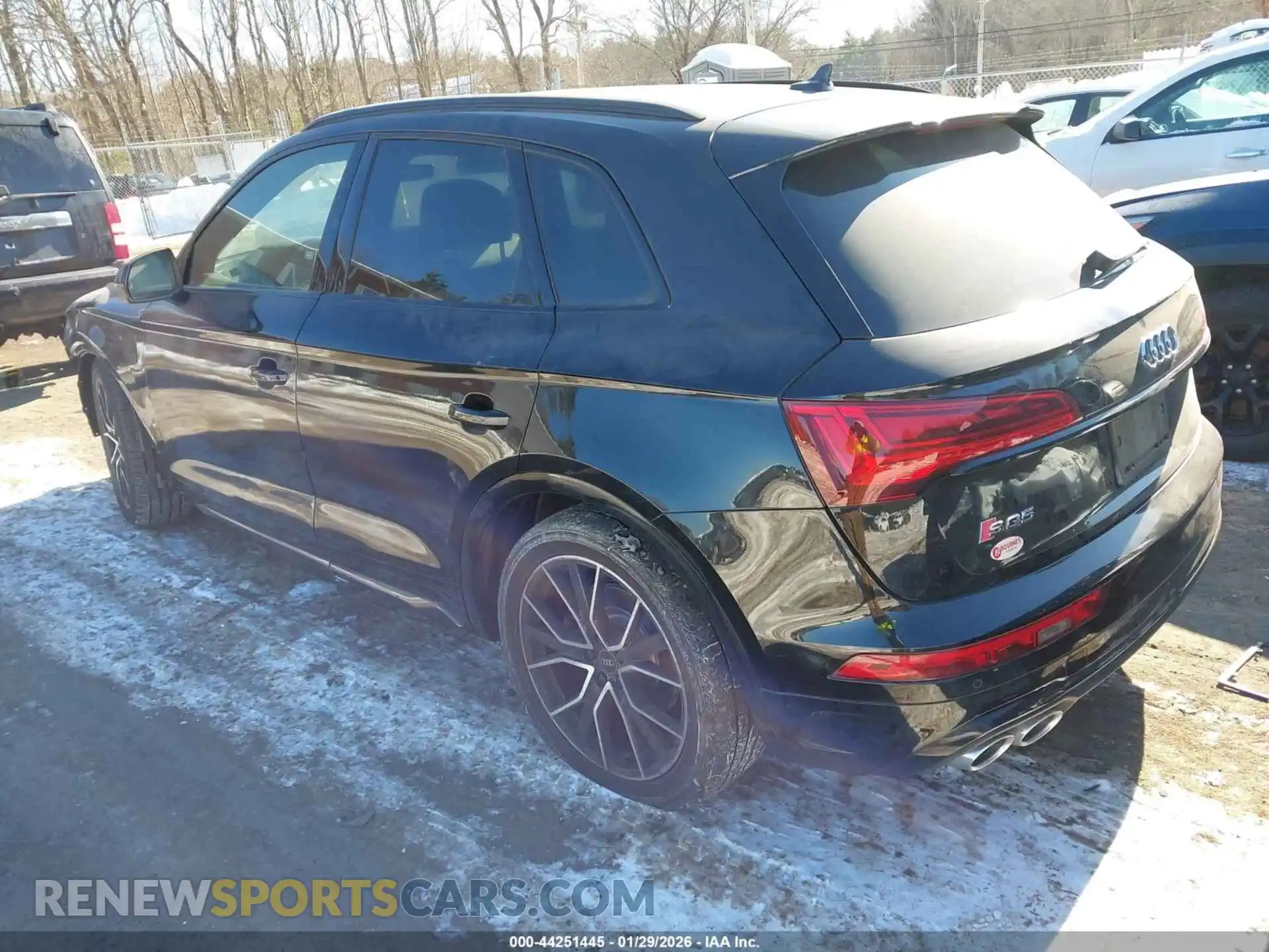 3 Photograph of a damaged car WA1B4AFY1M2106297 AUDI SQ5 2021