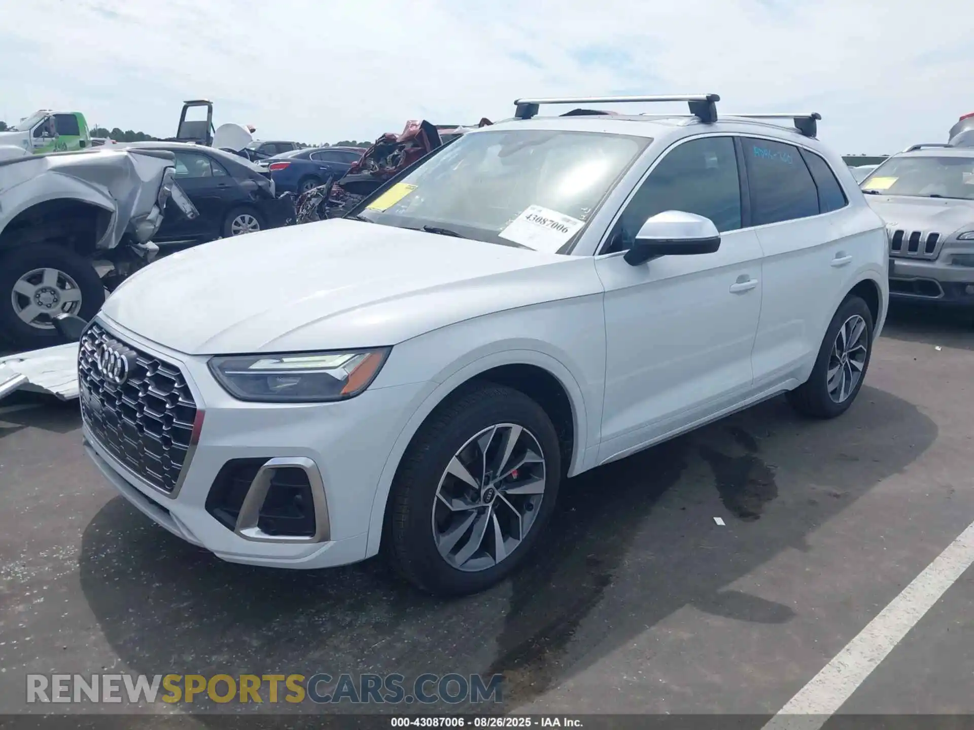 2 Photograph of a damaged car WA1B4AFY2M2022134 AUDI SQ5 2021