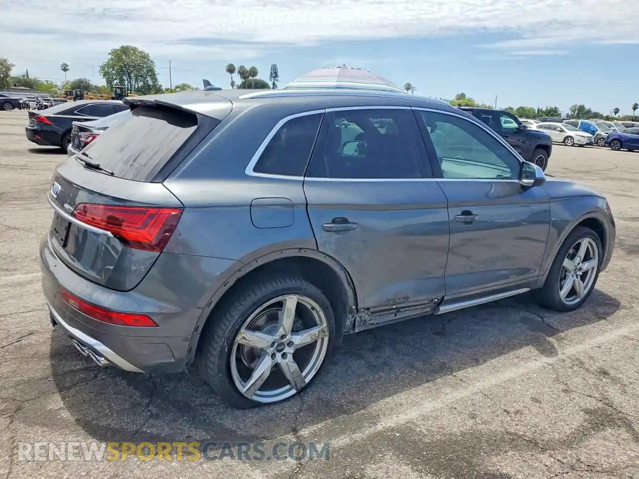 3 Photograph of a damaged car WA1B4AFY6M2043732 AUDI SQ5 2021
