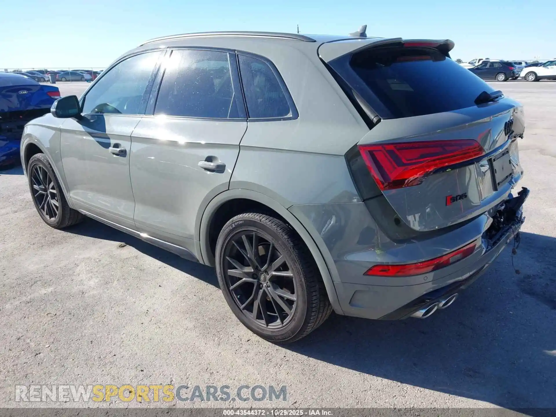 3 Photograph of a damaged car WA1B4AFY8M2034966 AUDI SQ5 2021