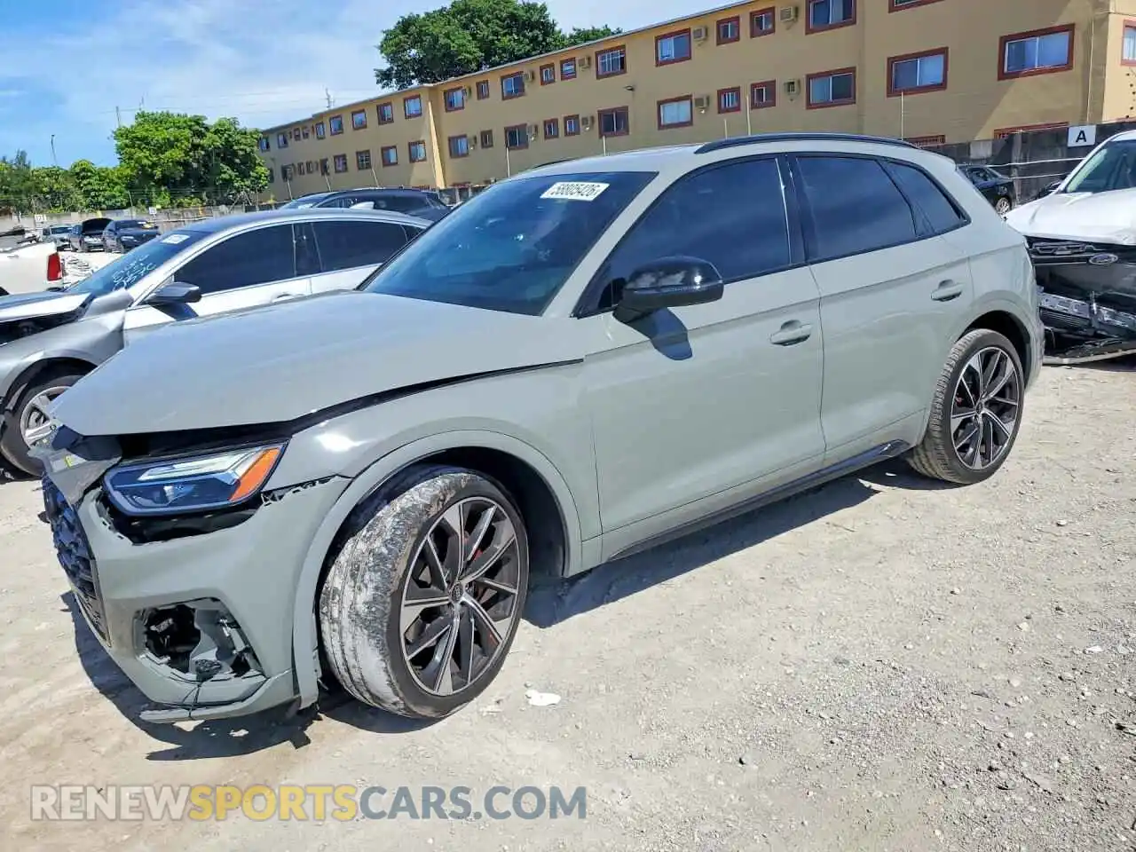 1 Photograph of a damaged car WA1B4AFY8M2041867 AUDI SQ5 2021