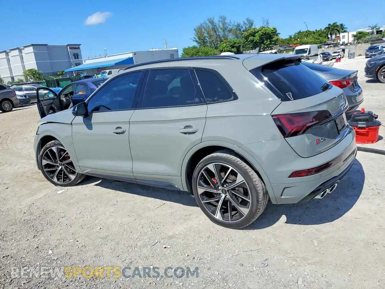 2 Photograph of a damaged car WA1B4AFY8M2041867 AUDI SQ5 2021