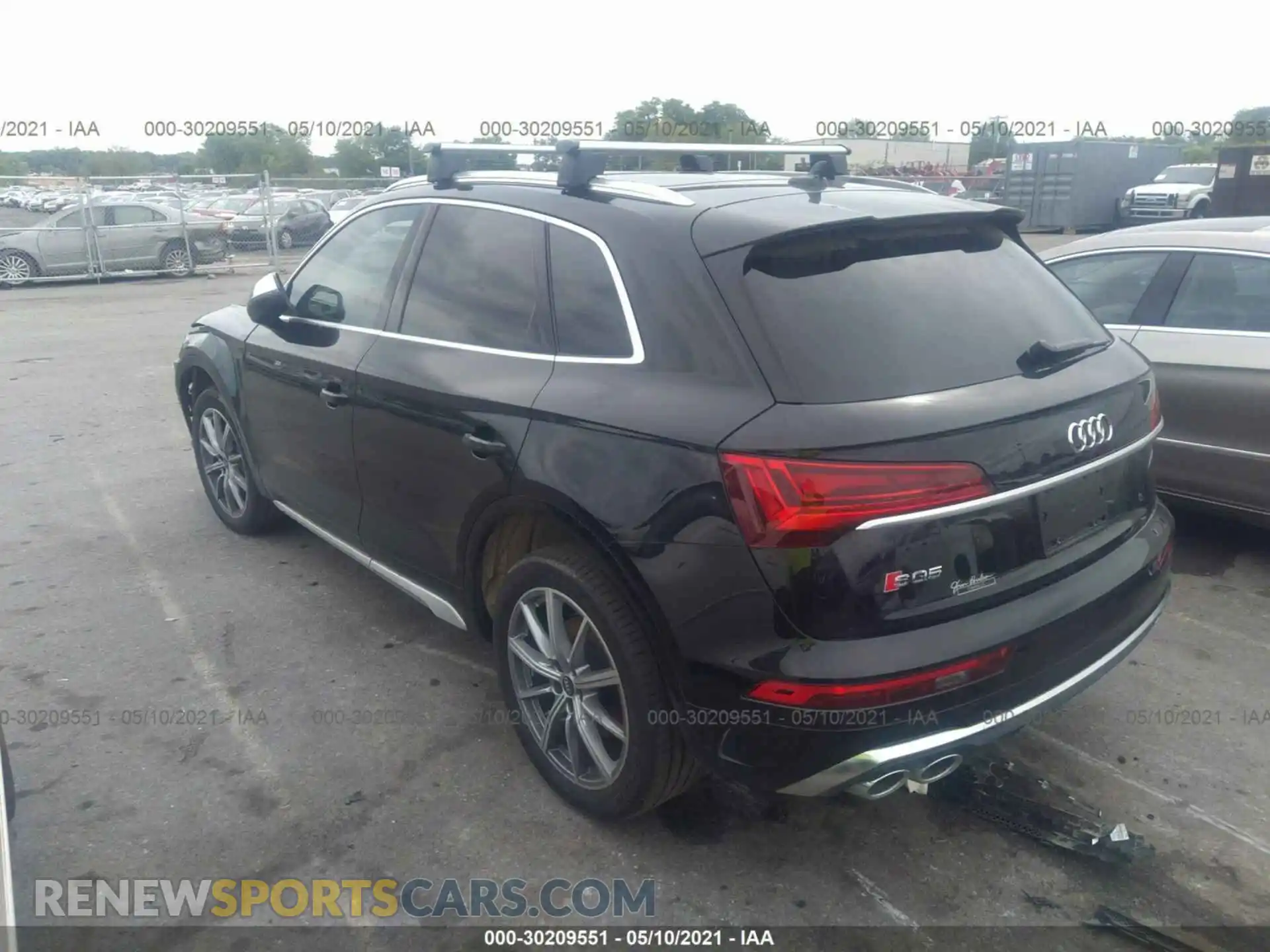 3 Фотография поврежденного автомобиля WA1B4AFYXM2010992 AUDI SQ5 2021