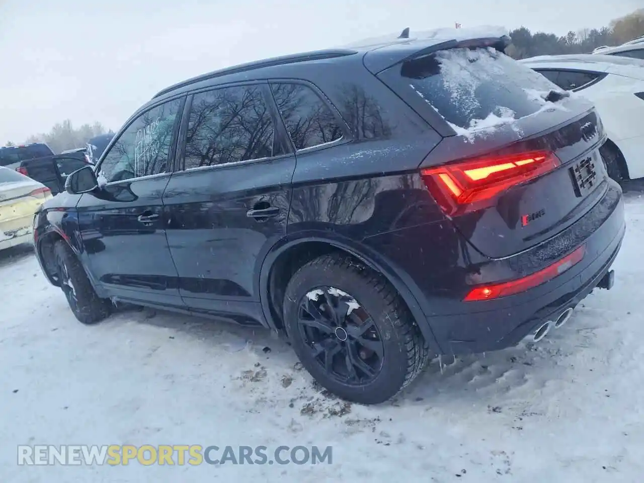 2 Photograph of a damaged car WA1A4AFY1N2053999 AUDI SQ5 2022