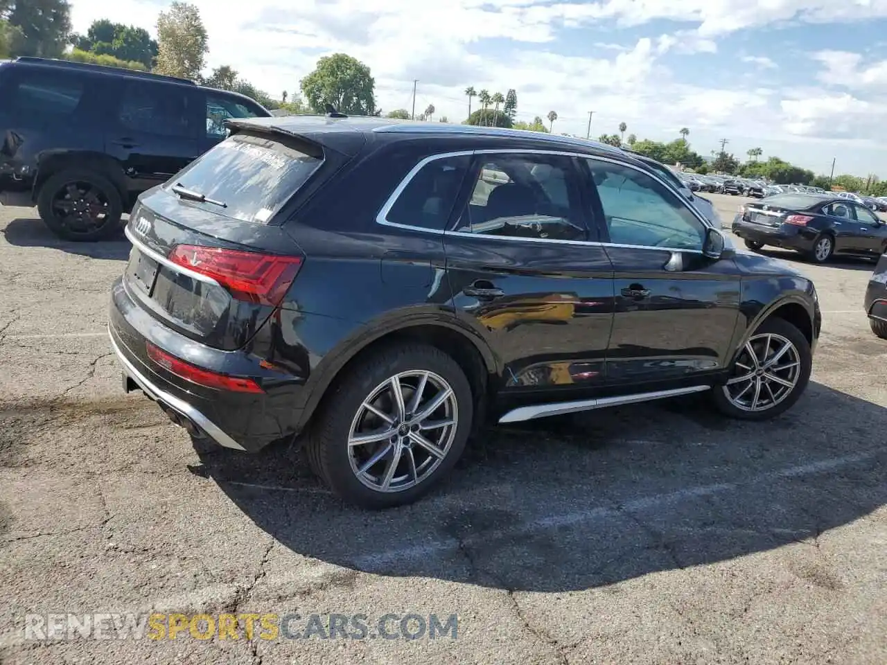 3 Photograph of a damaged car WA1B4AFY0N2102937 AUDI SQ5 2022
