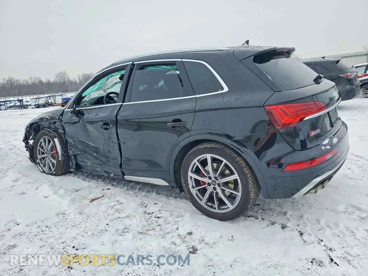 2 Photograph of a damaged car WA1B4AFY2N2113003 AUDI SQ5 2022