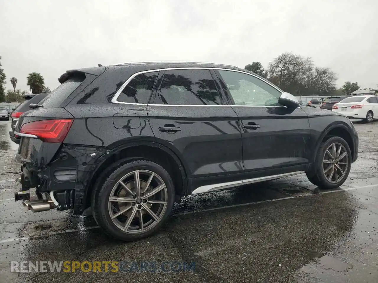 3 Photograph of a damaged car WA1B4AFY3N2105637 AUDI SQ5 2022