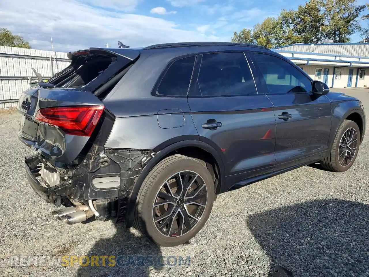 3 Фотография поврежденного автомобиля WA1B4AFY5N2138560 AUDI SQ5 2022