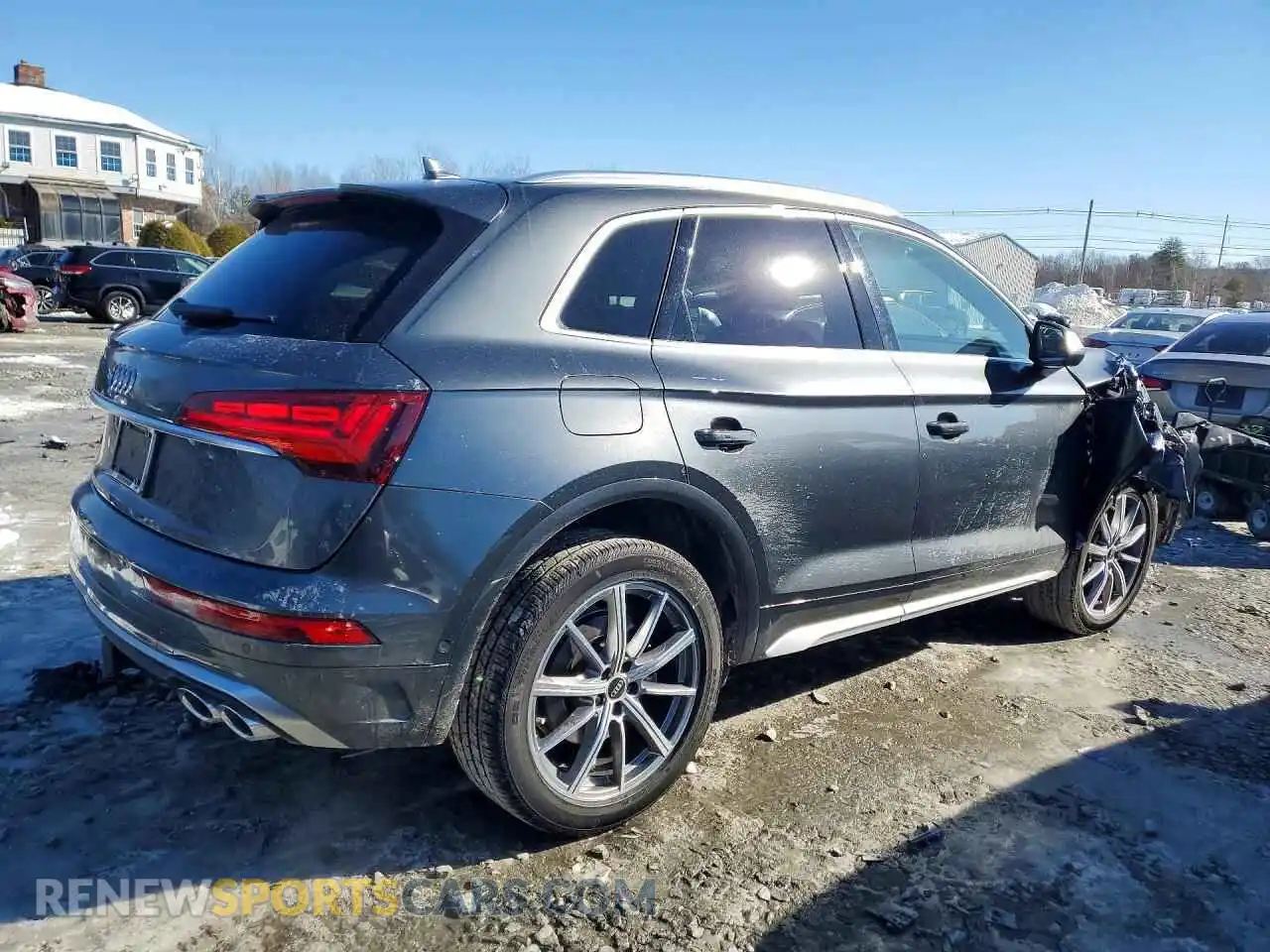 3 Photograph of a damaged car WA1C4AFY9N2027563 AUDI SQ5 2022