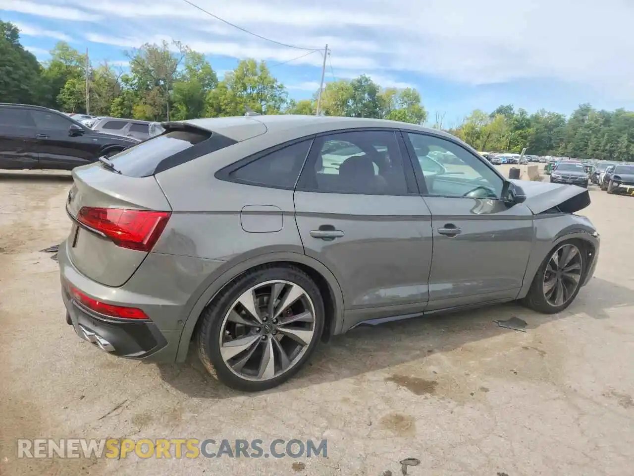 3 Photograph of a damaged car WA134AFY8P2152072 AUDI SQ5 2023