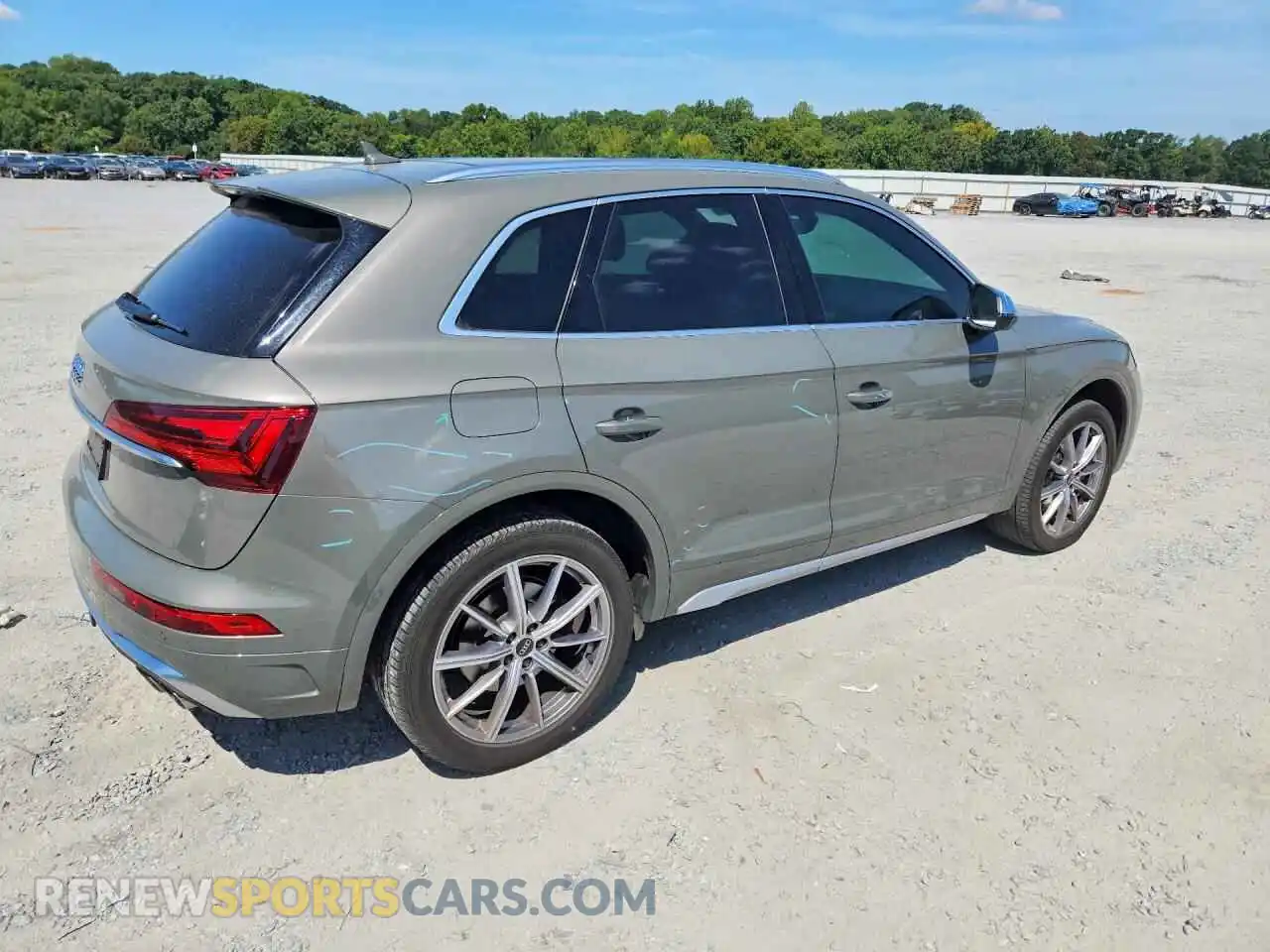 3 Photograph of a damaged car WA1B4AFY1P2057901 AUDI SQ5 2023