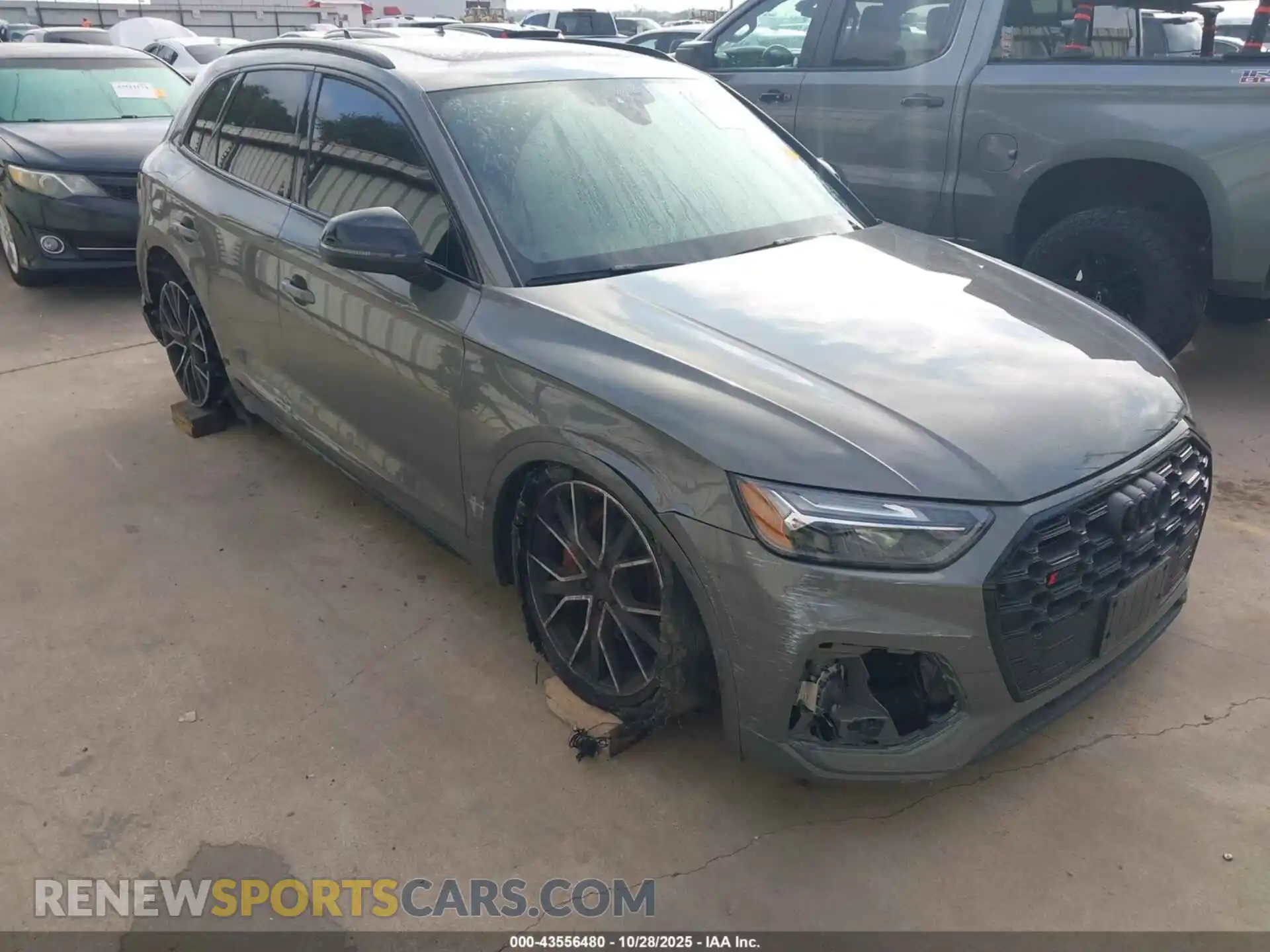 1 Photograph of a damaged car WA1B4AFY6P2022481 AUDI SQ5 2023