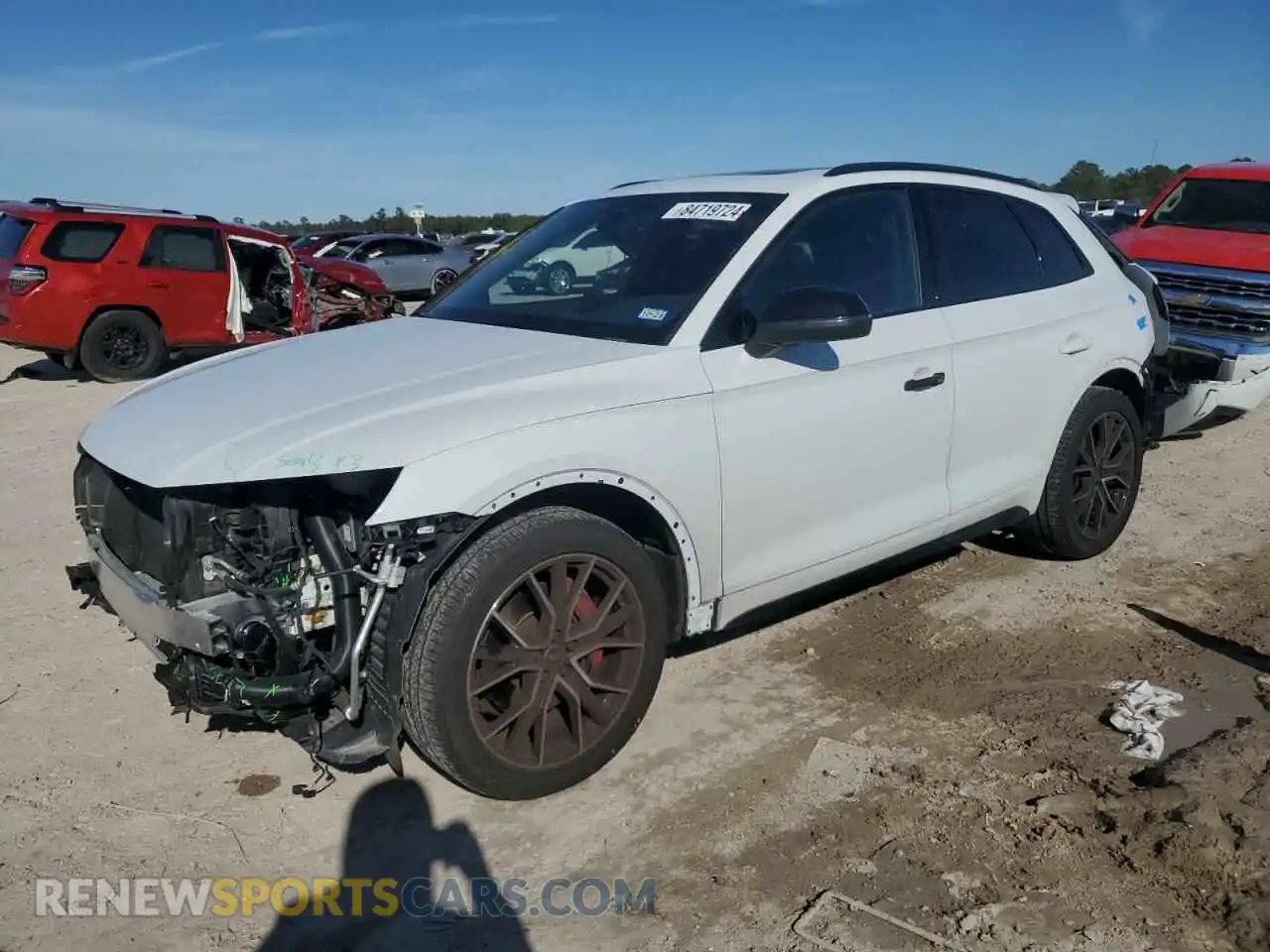 1 Photograph of a damaged car WA1B4AFY6P2032069 AUDI SQ5 2023