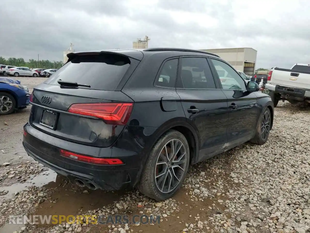 3 Photograph of a damaged car WA1B4AFY7P2146601 AUDI SQ5 2023
