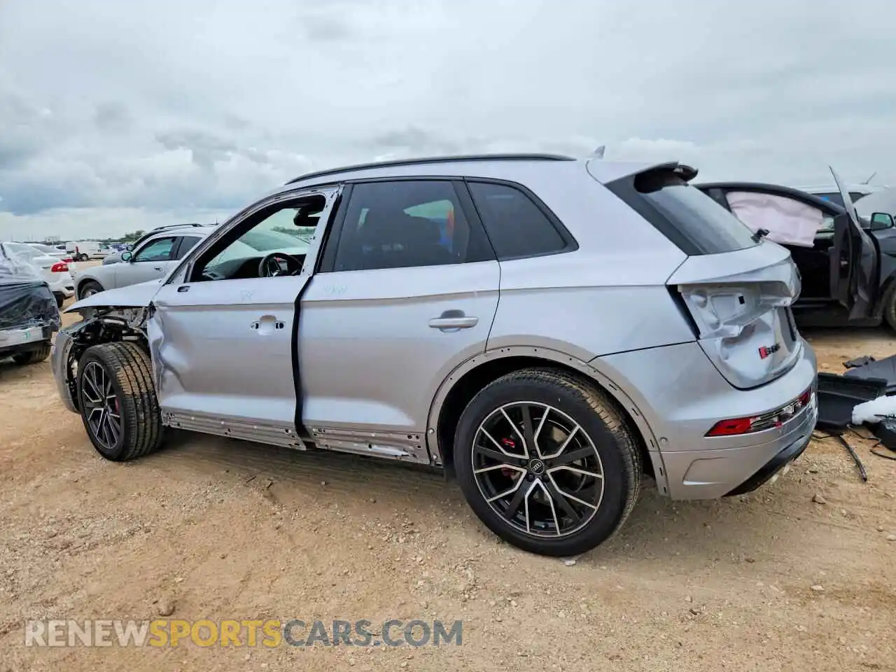 2 Photograph of a damaged car WA1C4AFY7P2161572 AUDI SQ5 2023