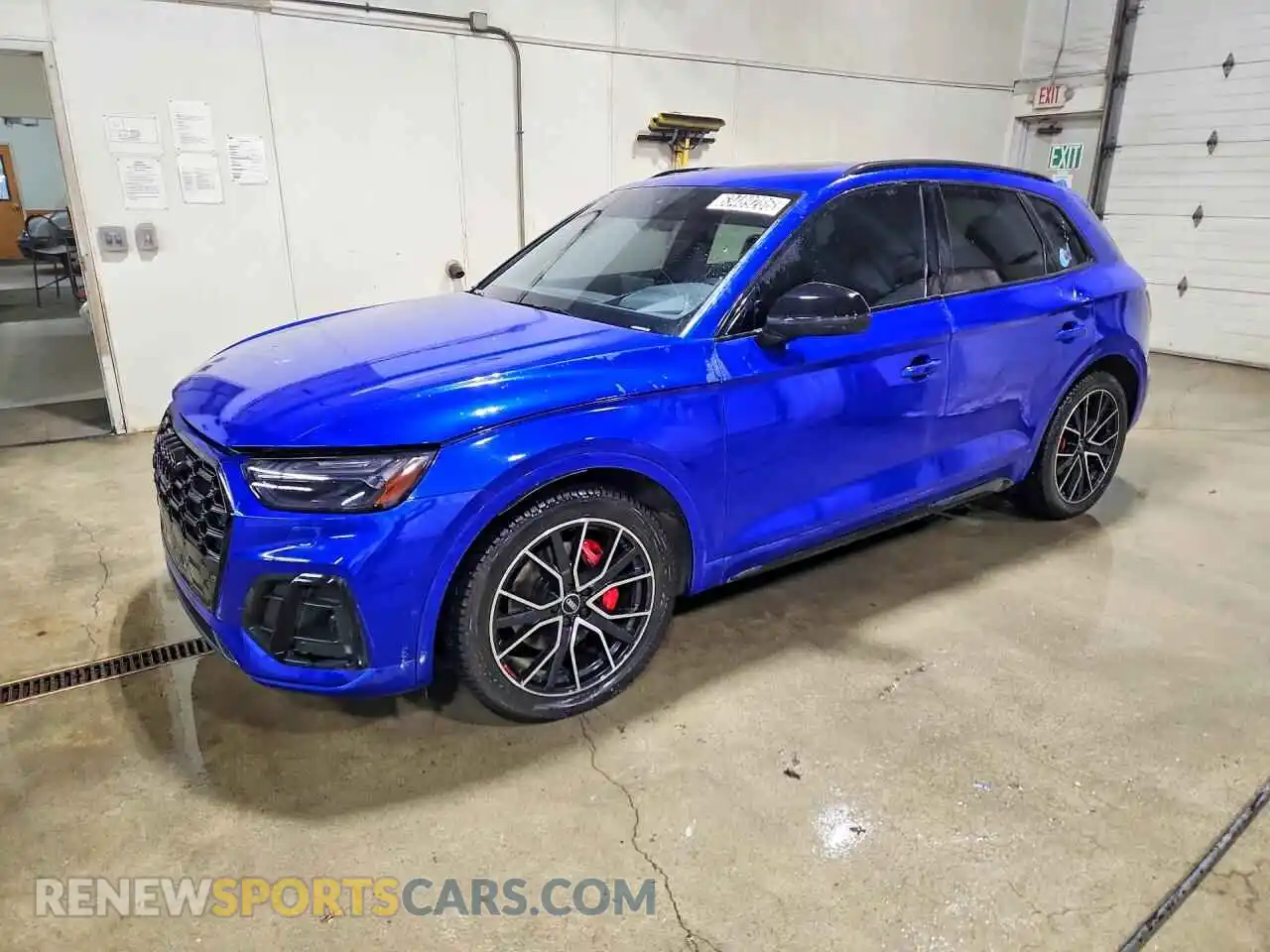 1 Photograph of a damaged car WA1C4BFYXP2157537 AUDI SQ5 2023