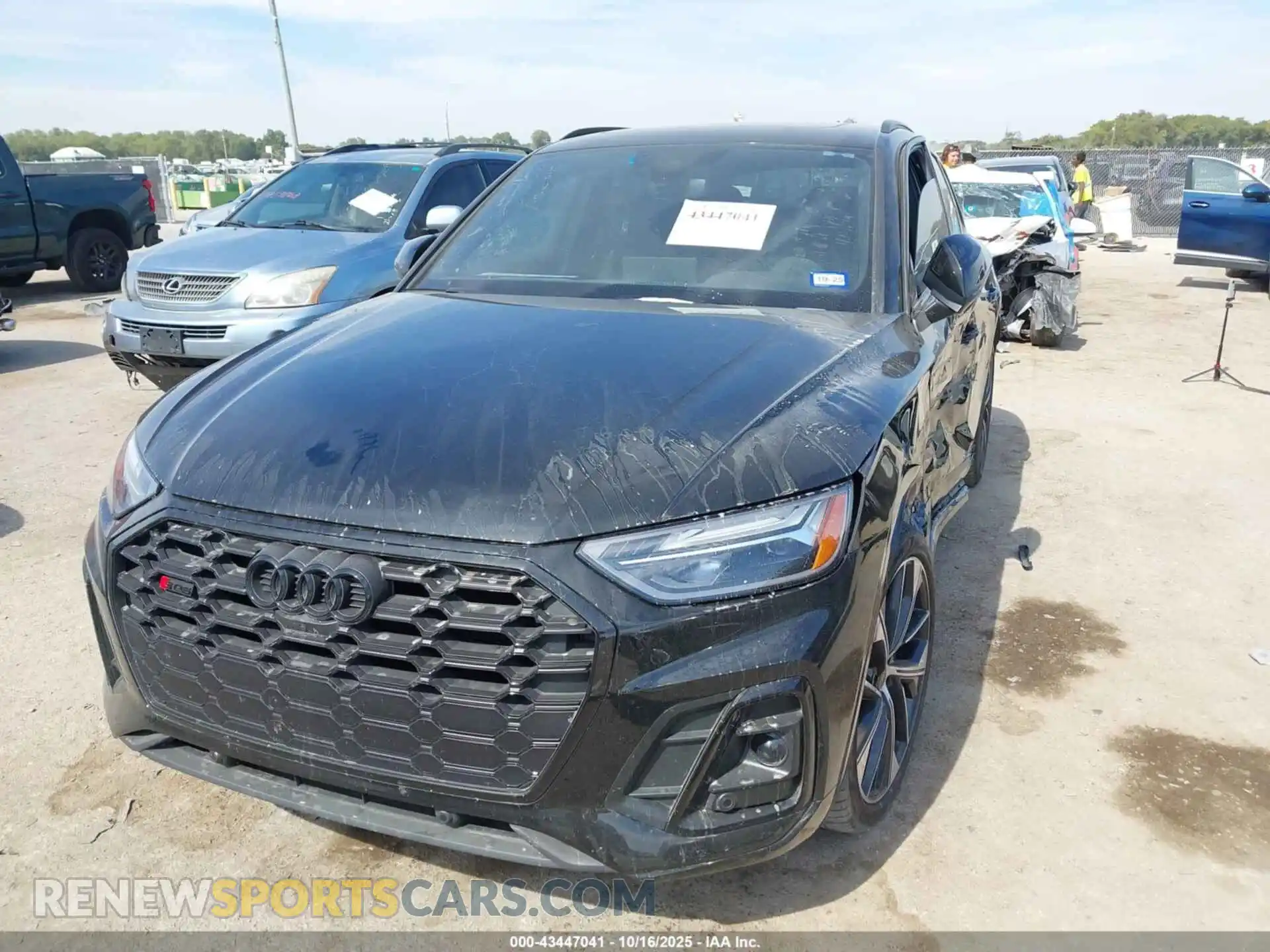 2 Photograph of a damaged car WA1B4AFY8R2023134 AUDI SQ5 2024
