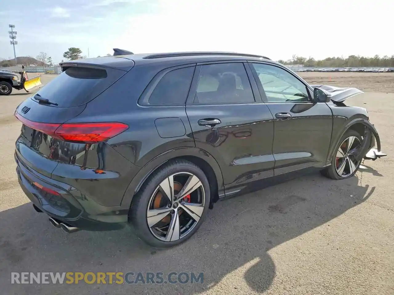 3 Фотография поврежденного автомобиля WA125AGU0S2122397 AUDI SQ5 2025