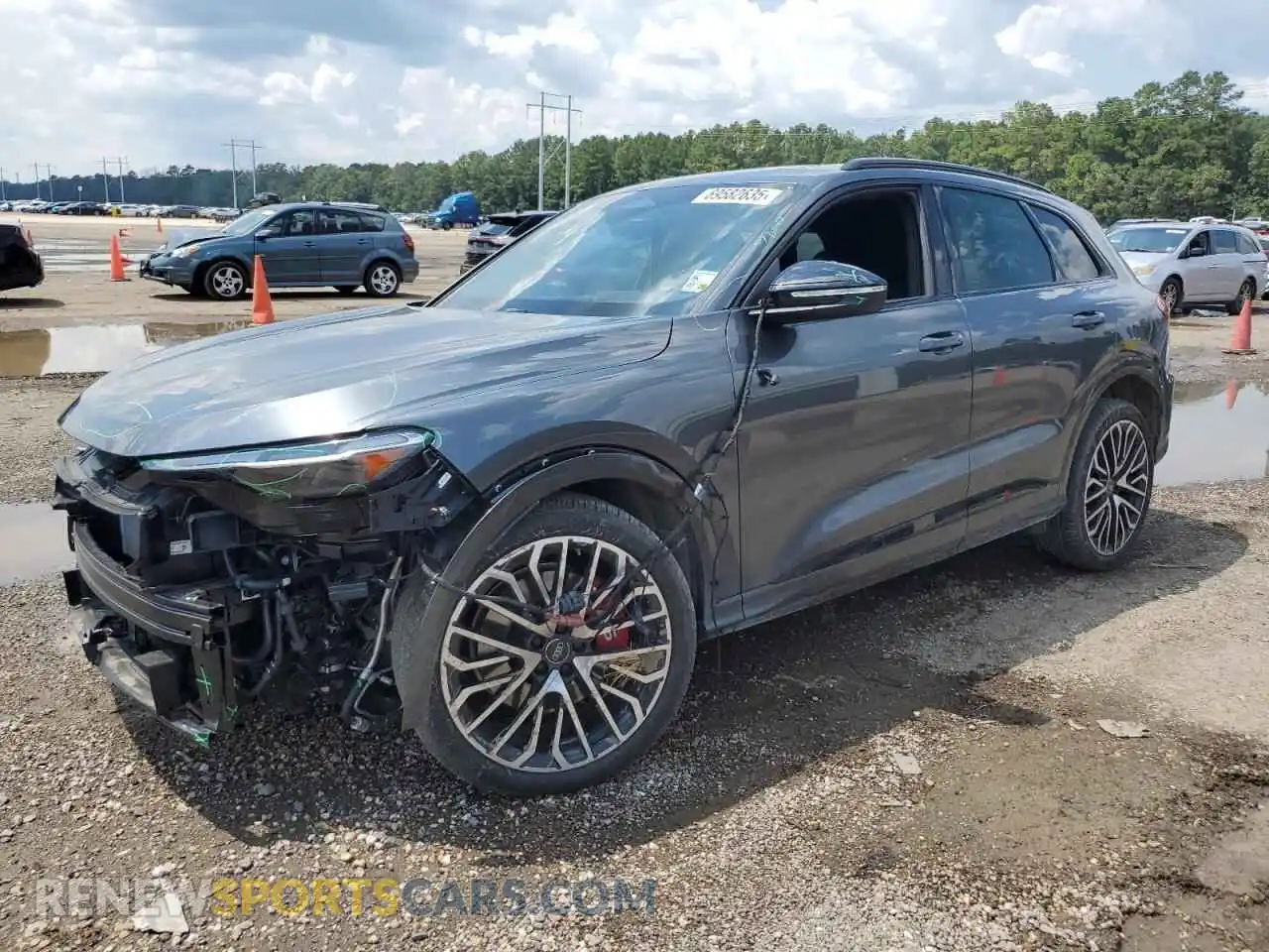 1 Фотография поврежденного автомобиля WA125AGU2S2012323 AUDI SQ5 2025