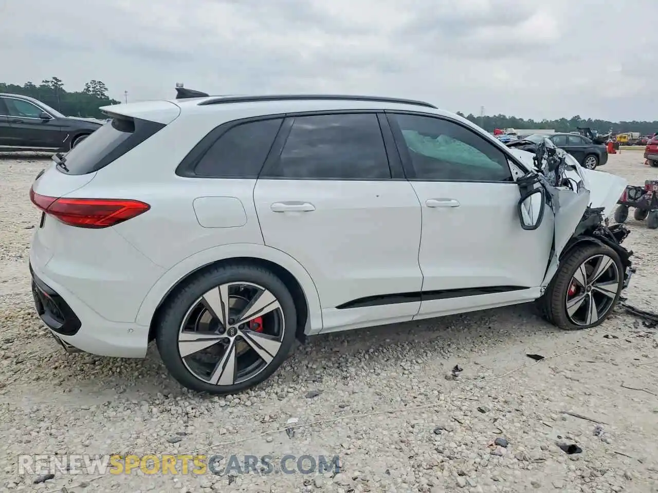 3 Фотография поврежденного автомобиля WA125AGU2S2124717 AUDI SQ5 2025