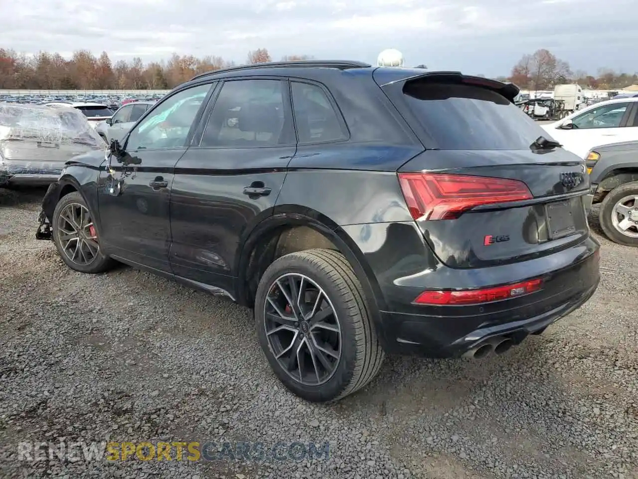 2 fotografías del automóvil dañado WA1B4AFY0S2032660 AUDI SQ5 2025