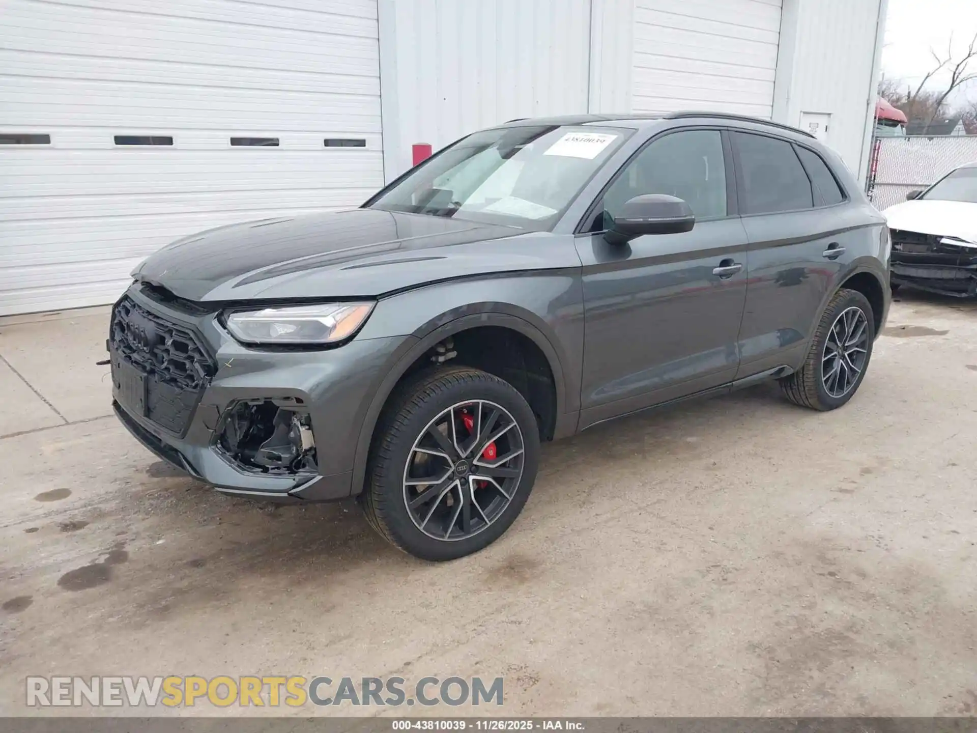 2 fotografías del automóvil dañado WA1B4AFY2S2054840 AUDI SQ5 2025