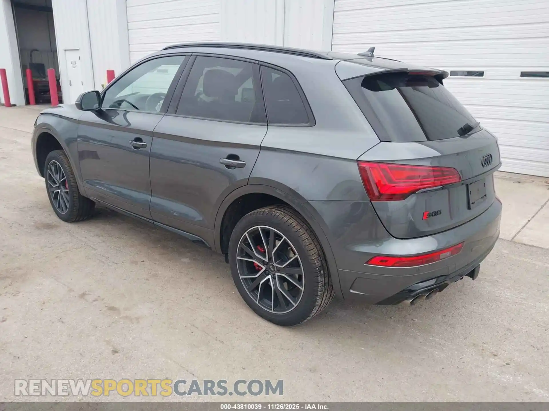 3 fotografías del automóvil dañado WA1B4AFY2S2054840 AUDI SQ5 2025