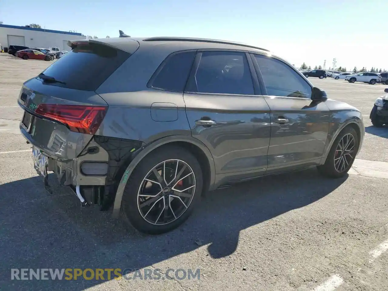 3 Фотография поврежденного автомобиля WA1B4AFY6S2036938 AUDI SQ5 2025