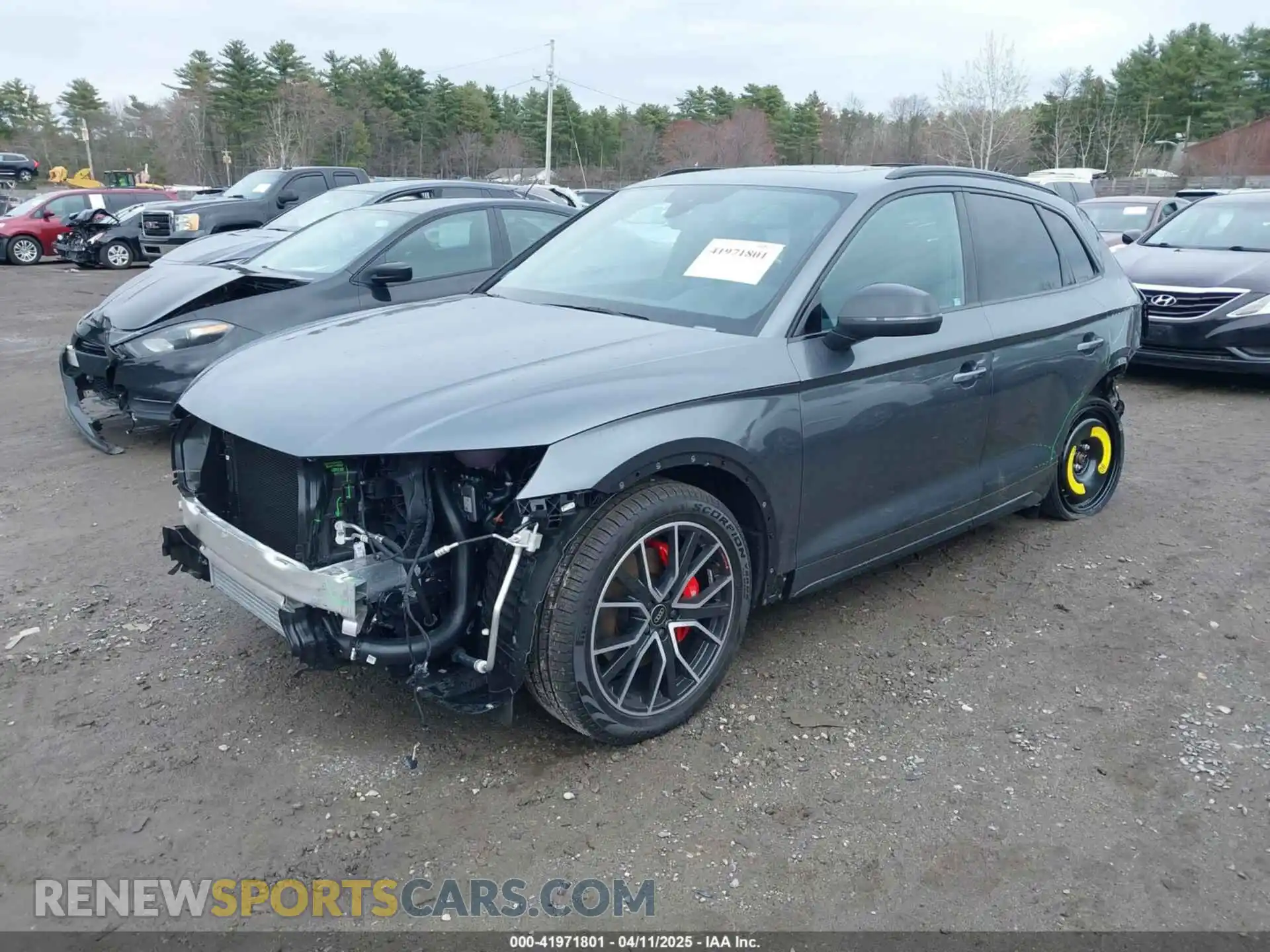 2 Фотография поврежденного автомобиля WA1B4AFY6S2052377 AUDI SQ5 2025