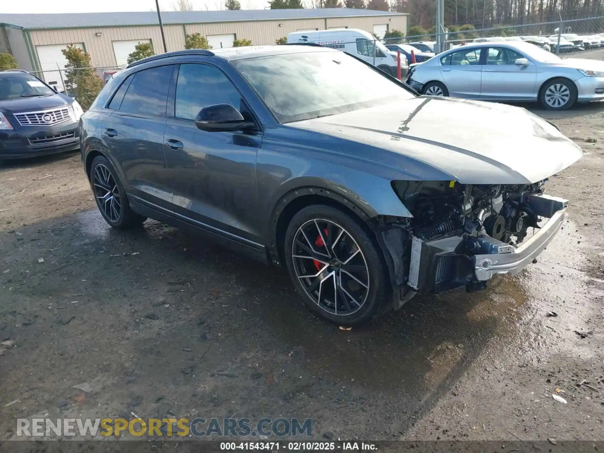 1 Photograph of a damaged car WA1AWBF1XND024105 AUDI SQ8 2022