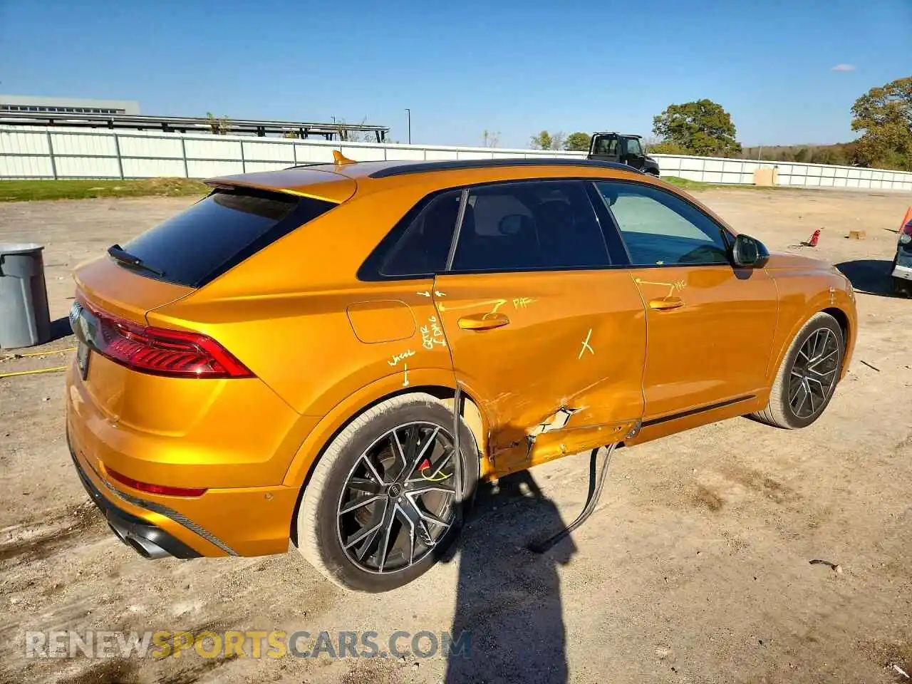 3 fotografías del automóvil dañado WA1CWBF18PD044168 AUDI SQ8 2023
