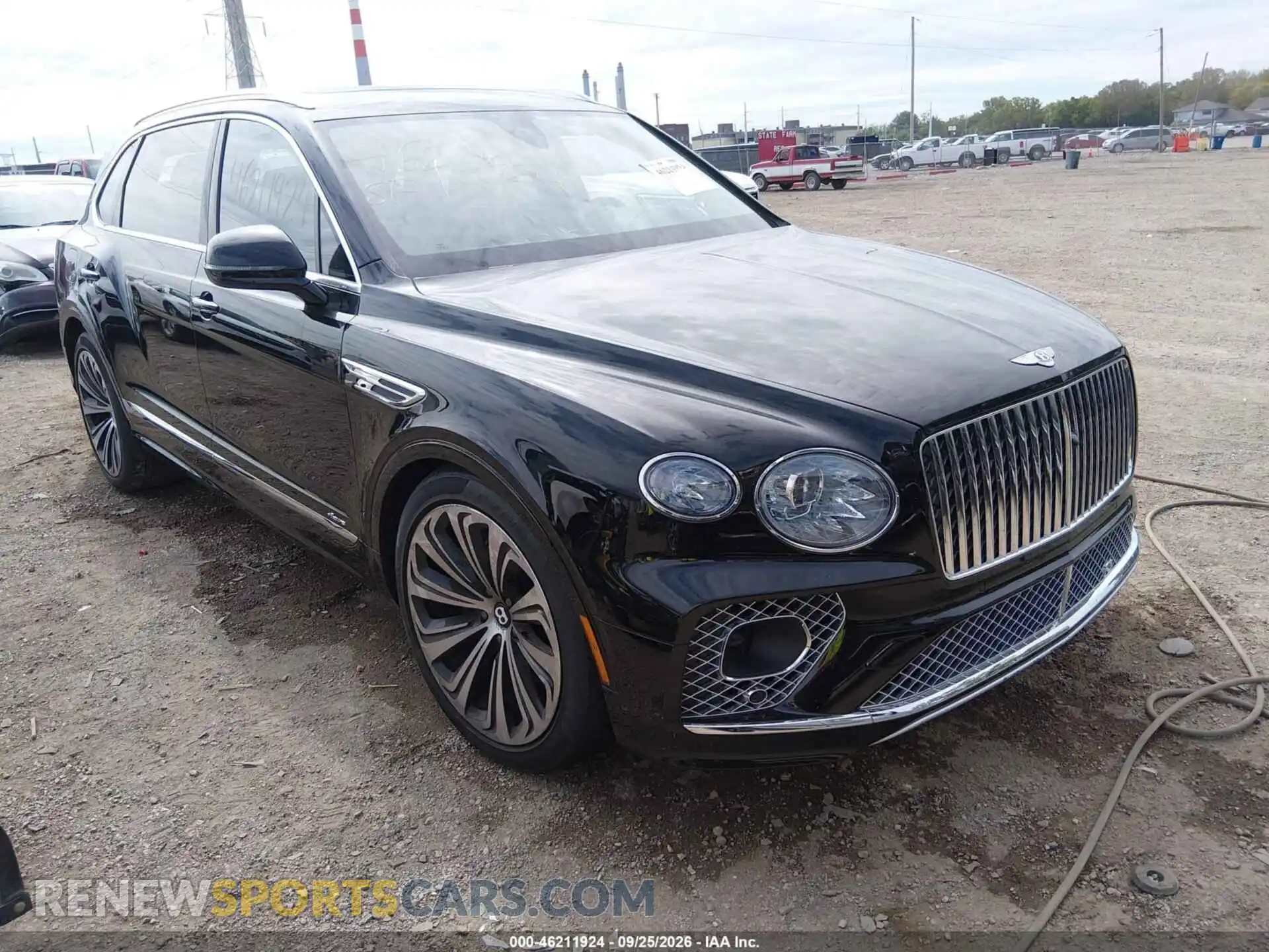 1 Photograph of a damaged car SJAHT2ZV1PC021423 BENTLEY BENTAYGA 2023