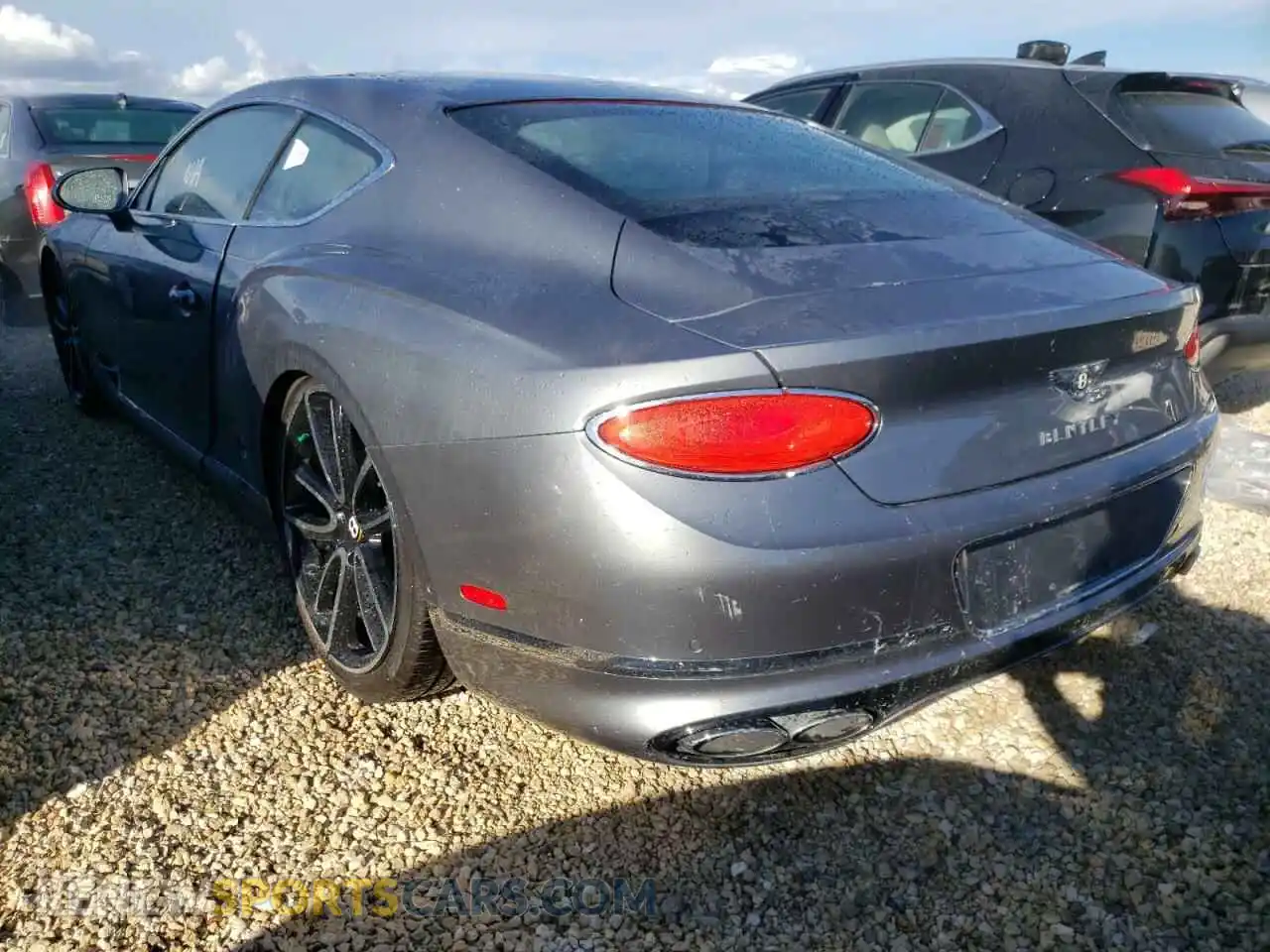 3 fotografías del automóvil dañado SCBCG2ZG1LC076188 BENTLEY CONTINENTA 2020