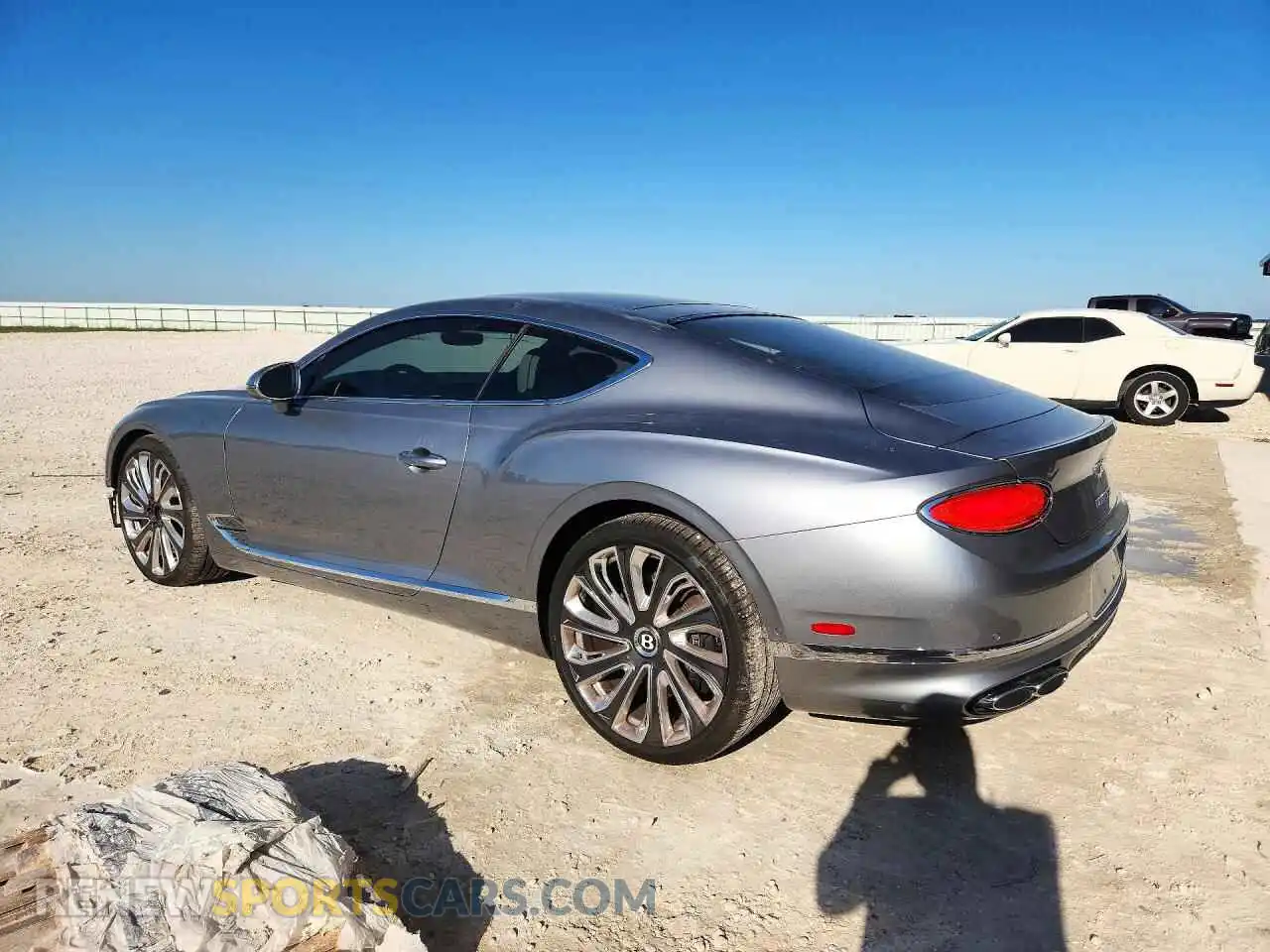 2 Фотография поврежденного автомобиля SCBCG2ZGXMC089149 BENTLEY CONTINENTA 2021