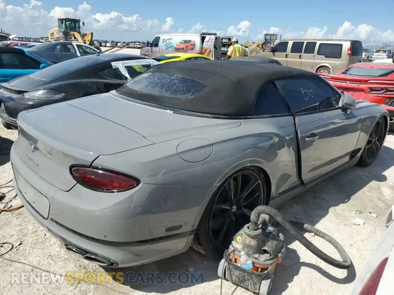 3 fotografías del automóvil dañado SCBDG4ZG6PC004909 BENTLEY CONTINENTA 2023